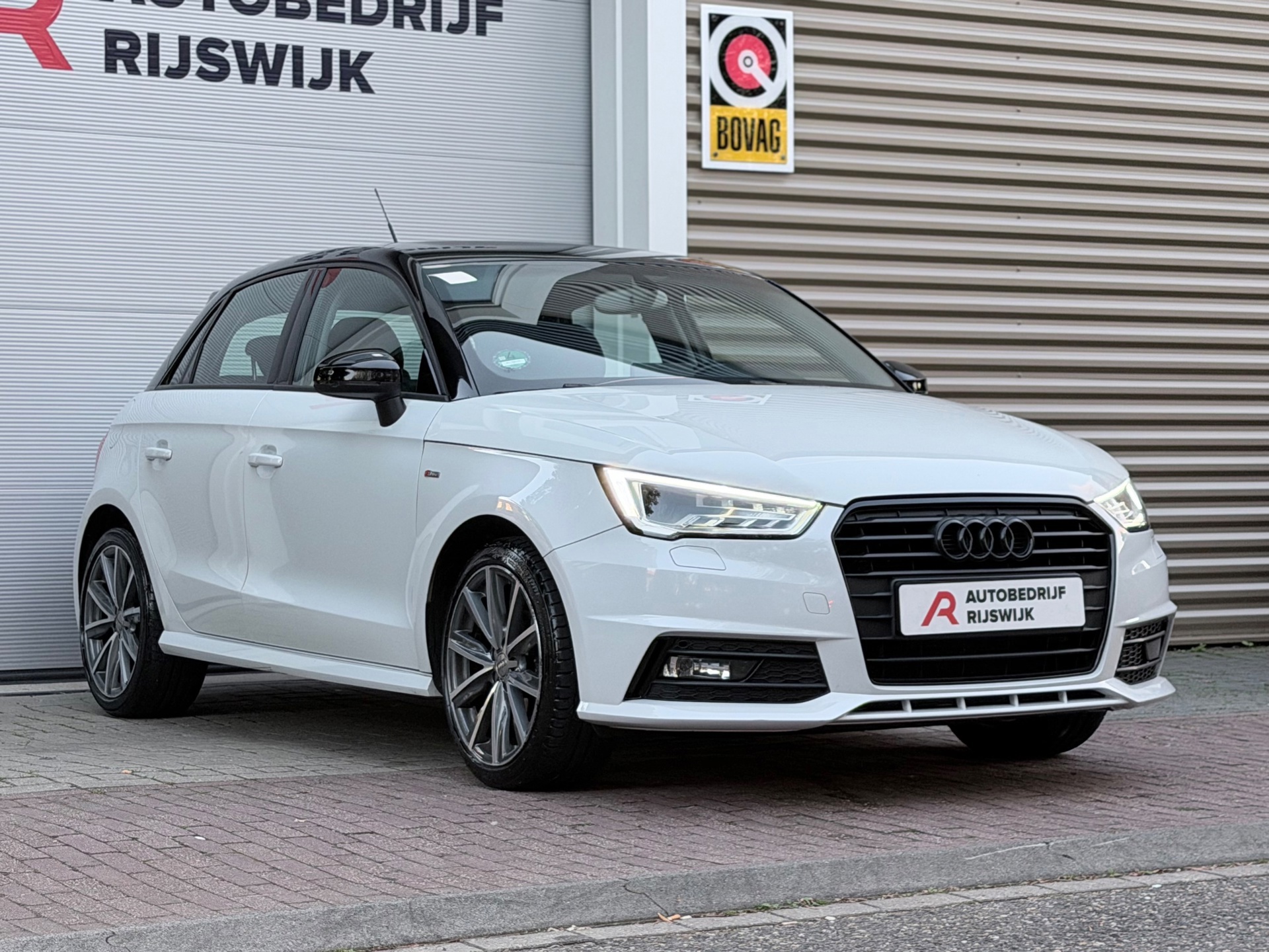 Audi A1 Sportback 1.0 TFSI S-Line (2018), foto 8
