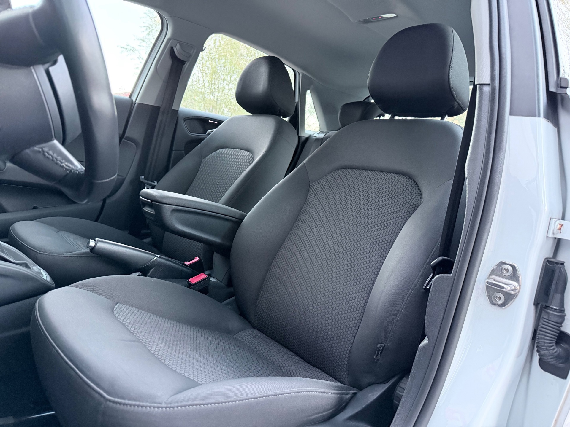 Audi A1 Sportback 1.0 TFSI S-Line (2018), foto 10