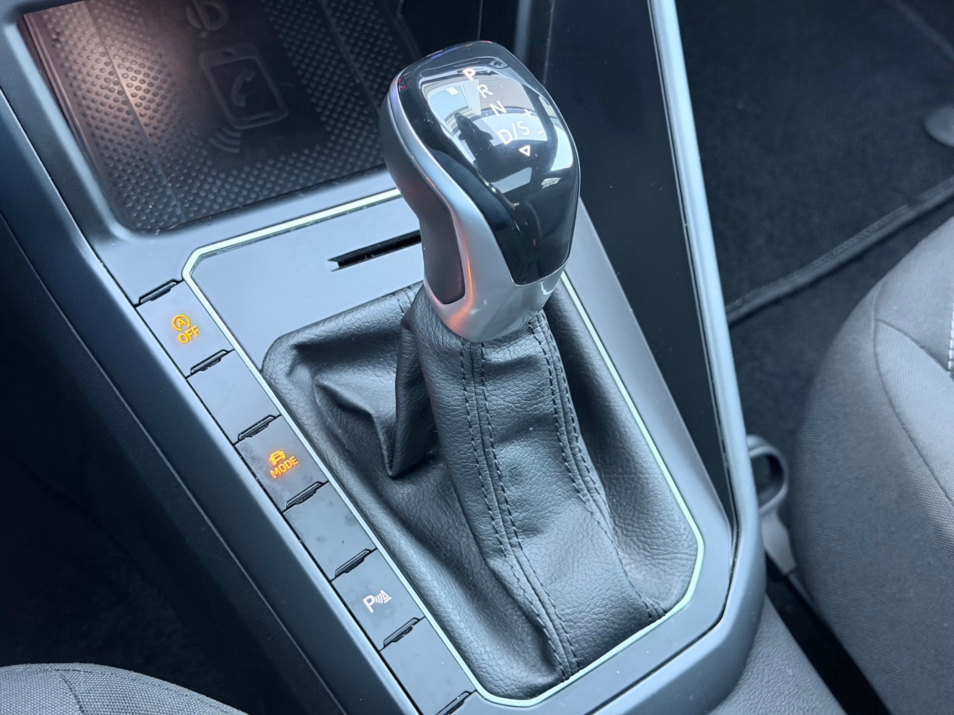 Volkswagen Polo 1.0 TSI R-Line (2022), foto 16