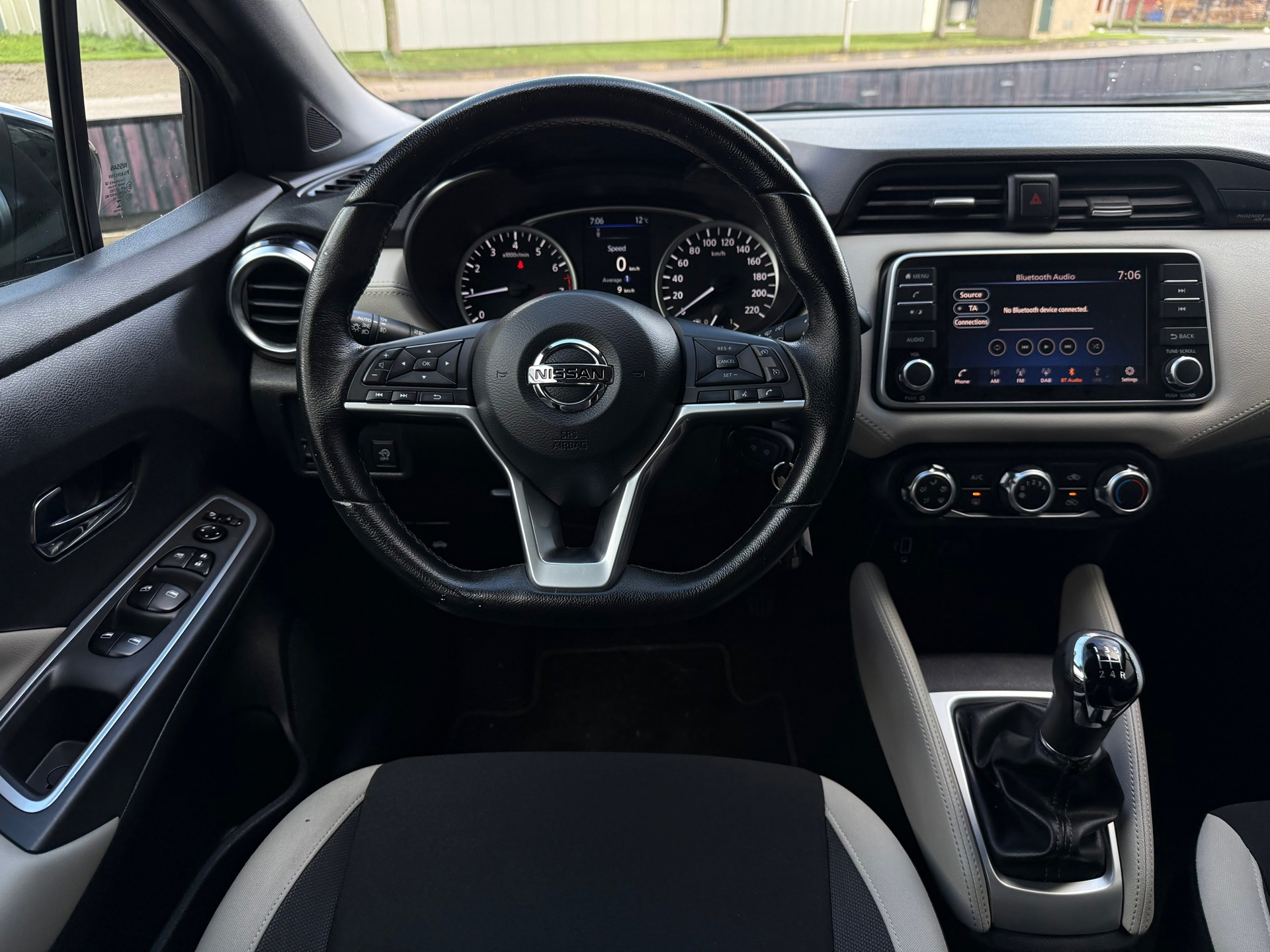 Nissan Micra 1.0 IG-T N-Connecta (2020), foto 11