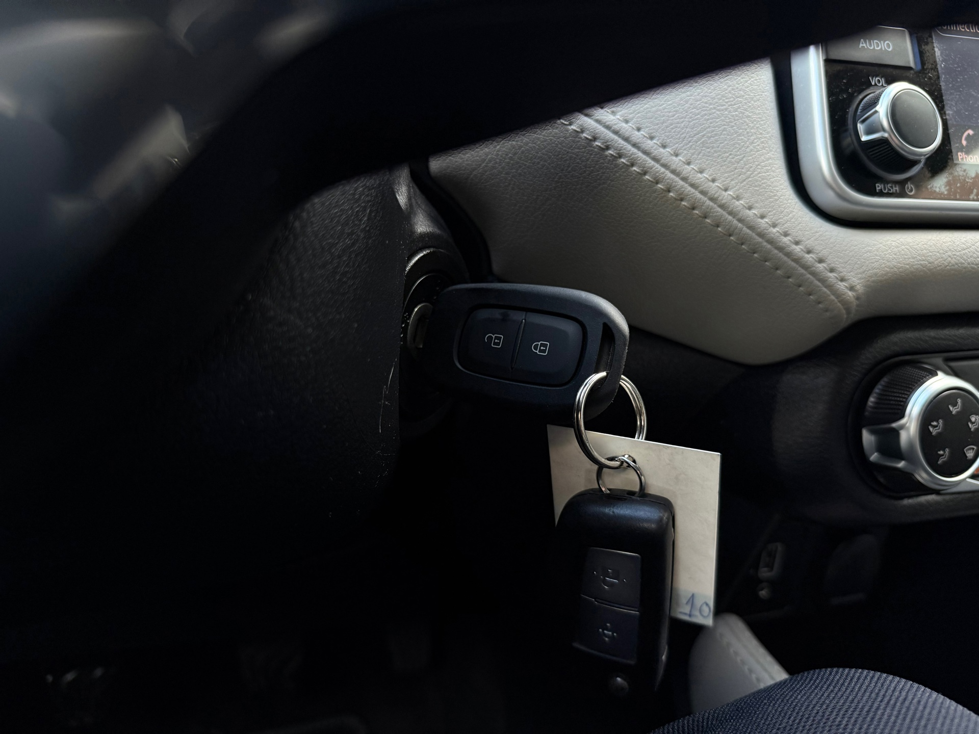 Nissan Micra 1.0 IG-T N-Connecta (2020), foto 14