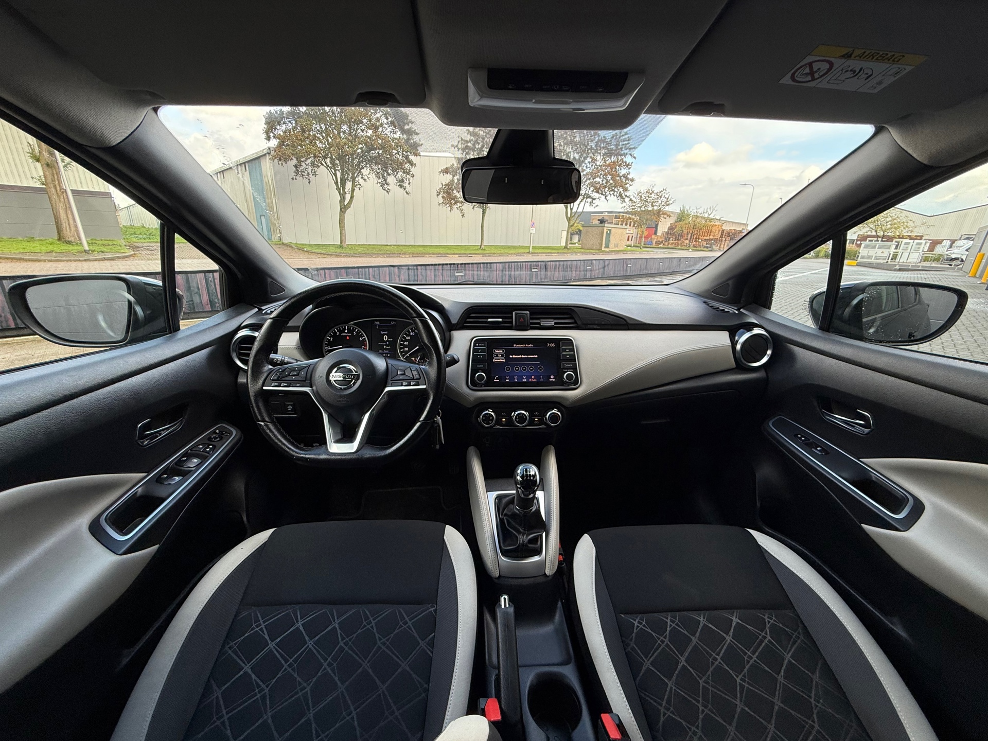 Nissan Micra 1.0 IG-T N-Connecta (2020), foto 25