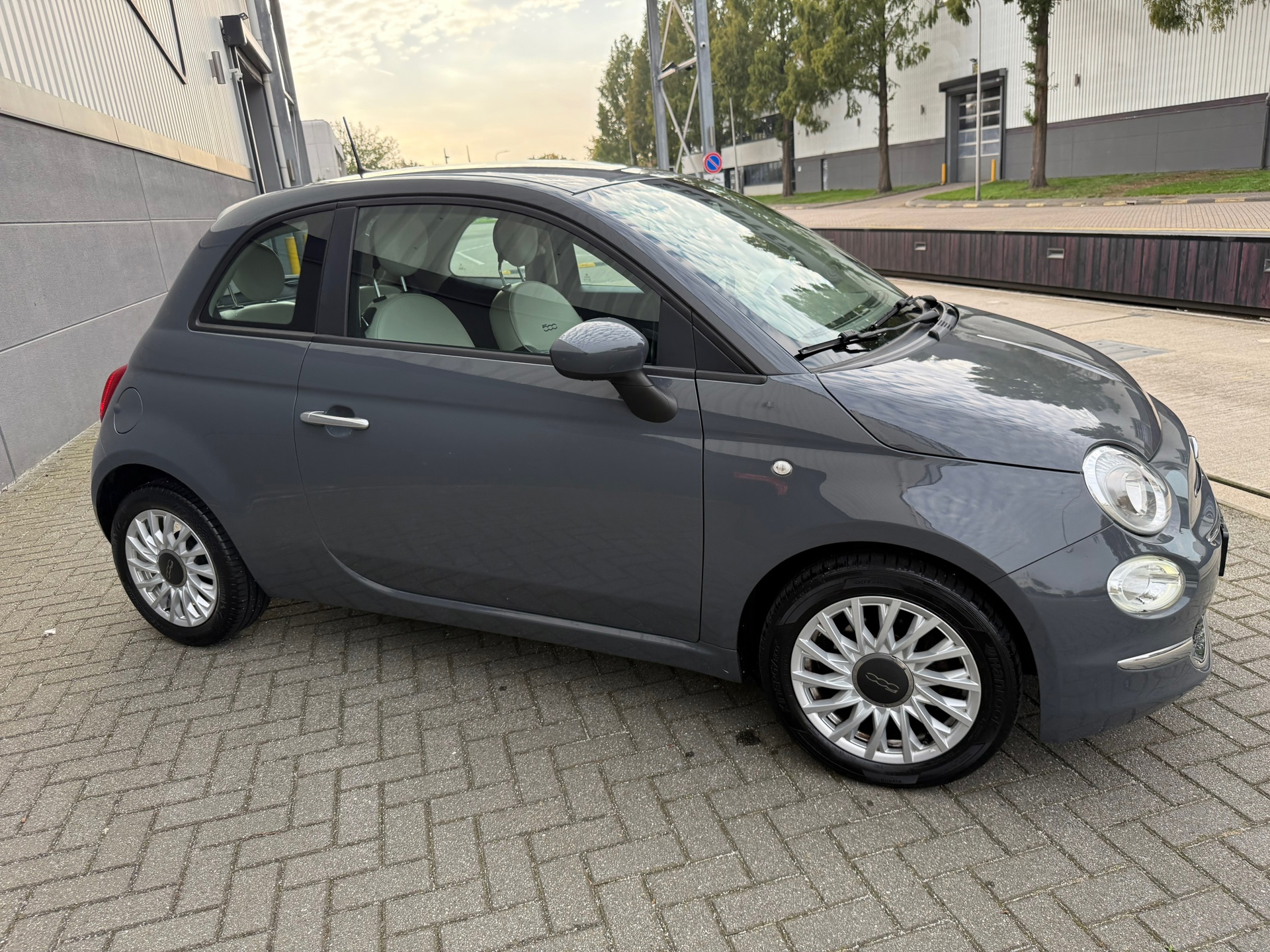 Fiat 500 1.2 Lounge (2020), foto 4