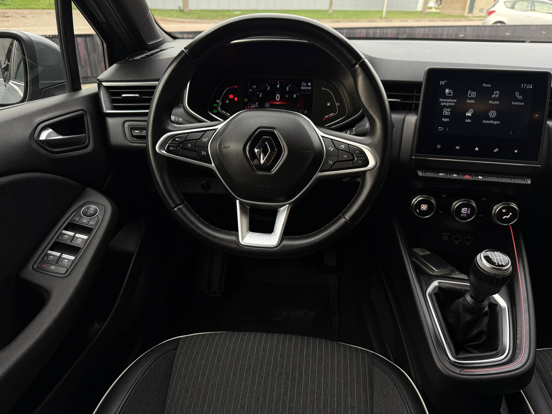 Renault Clio 1.0 TCe Intens (2021), foto 11