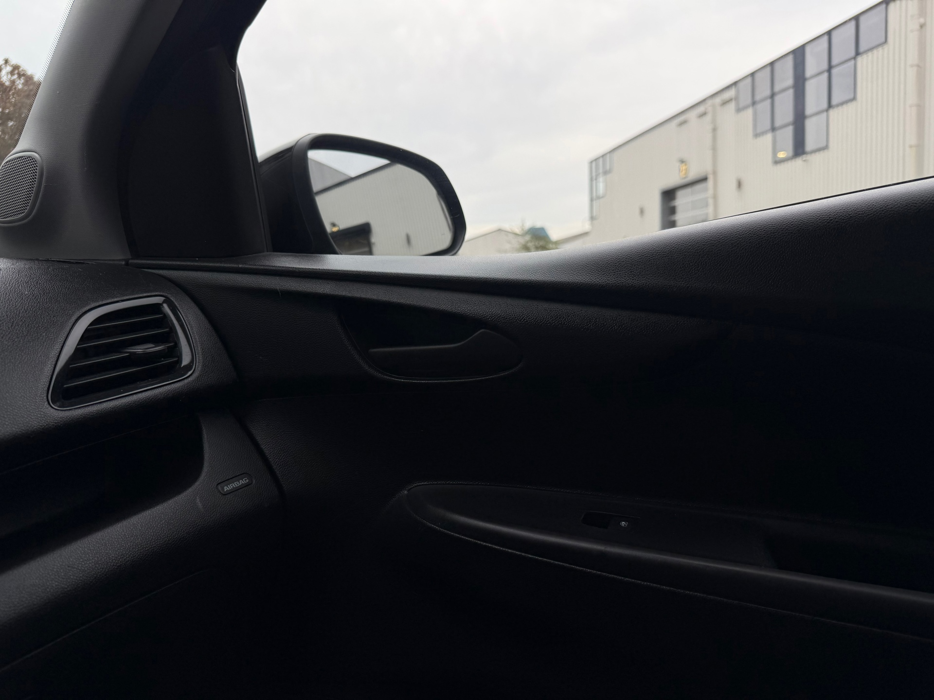 Opel KARL 1.0 ecoFLEX 120 Jaar Edition (2019), foto 22