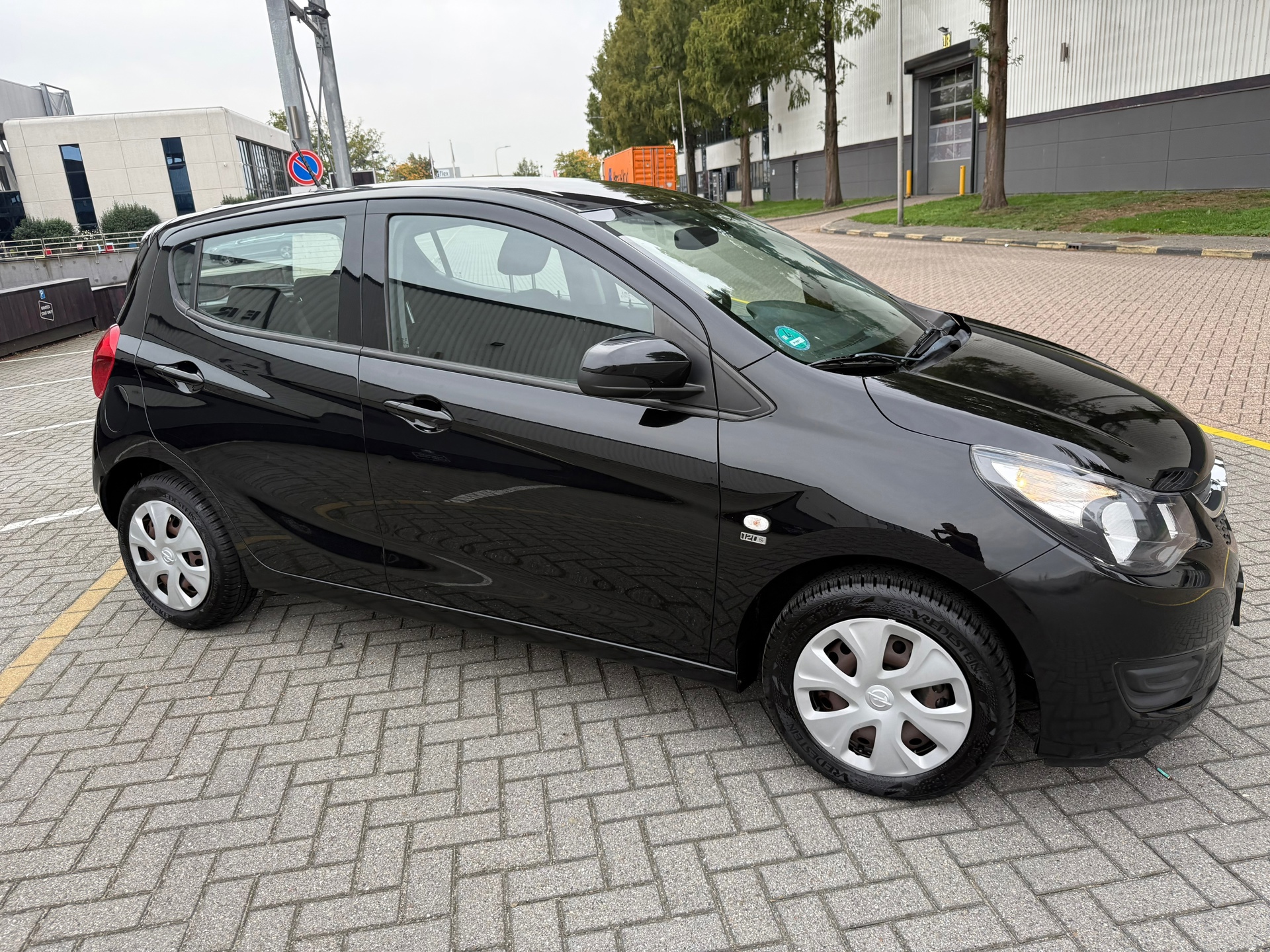 Opel KARL 1.0 ecoFLEX 120 Jaar Edition (2019), foto 4