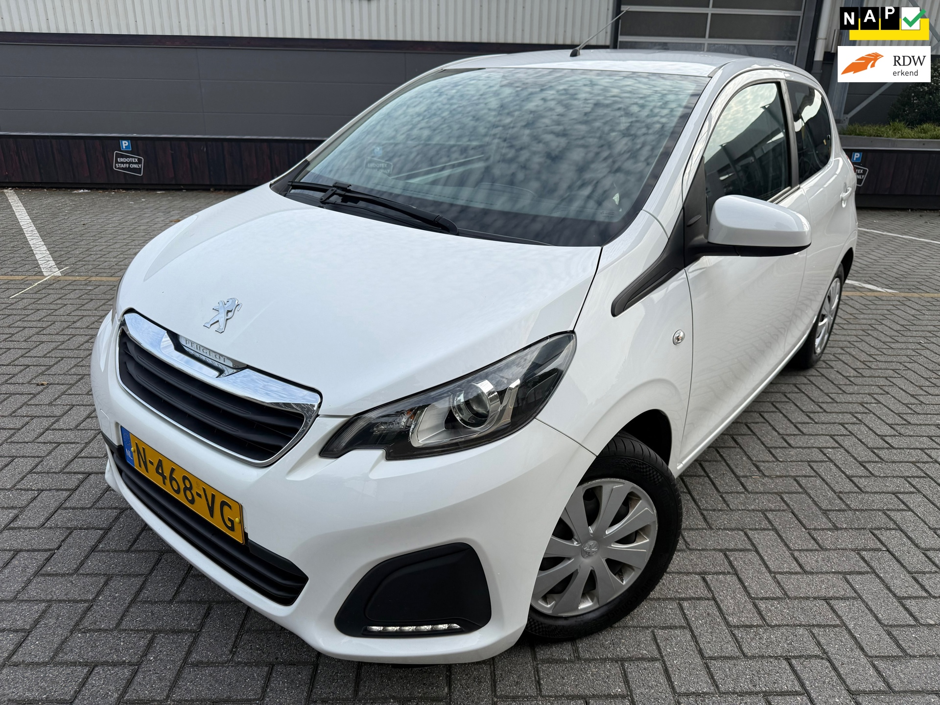 Peugeot 108 1.0 e-VTi Active (2022), foto 1