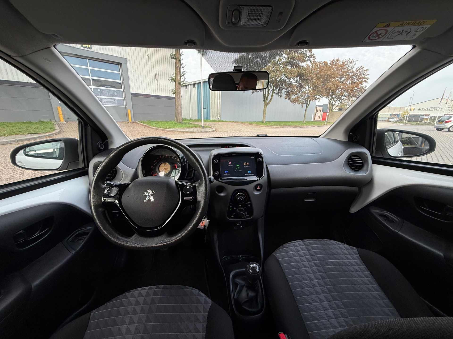 Peugeot 108 1.0 e-VTi Active (2022), foto 18