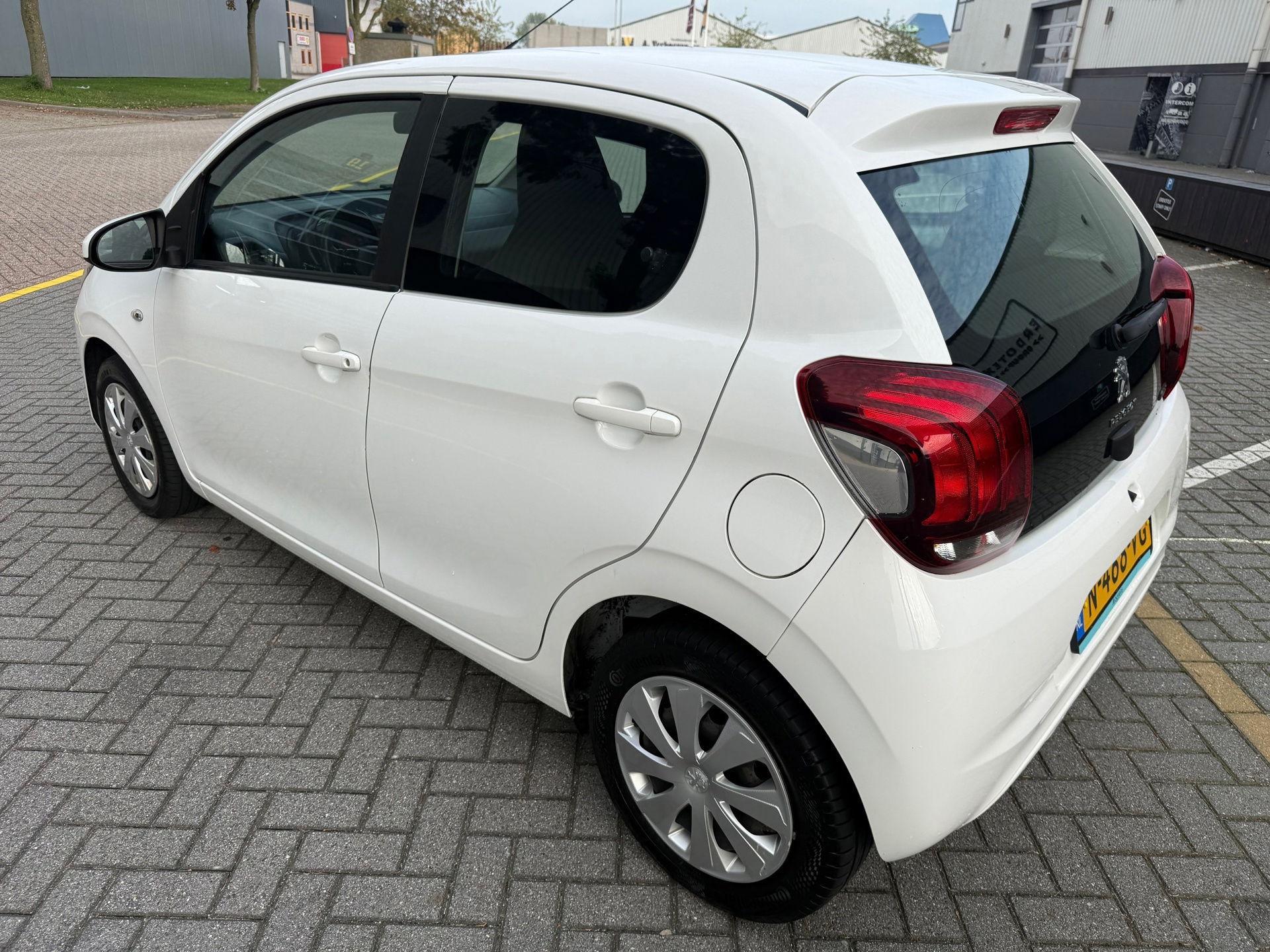 Peugeot 108 1.0 e-VTi Active (2022), foto 6