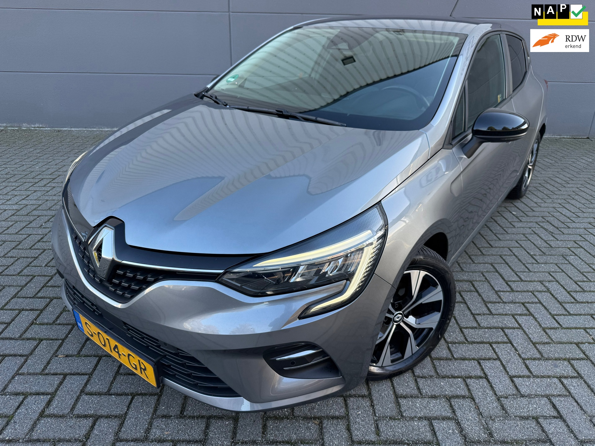 Renault Clio 1.0 TCe 90 Evolution (2023), foto 1