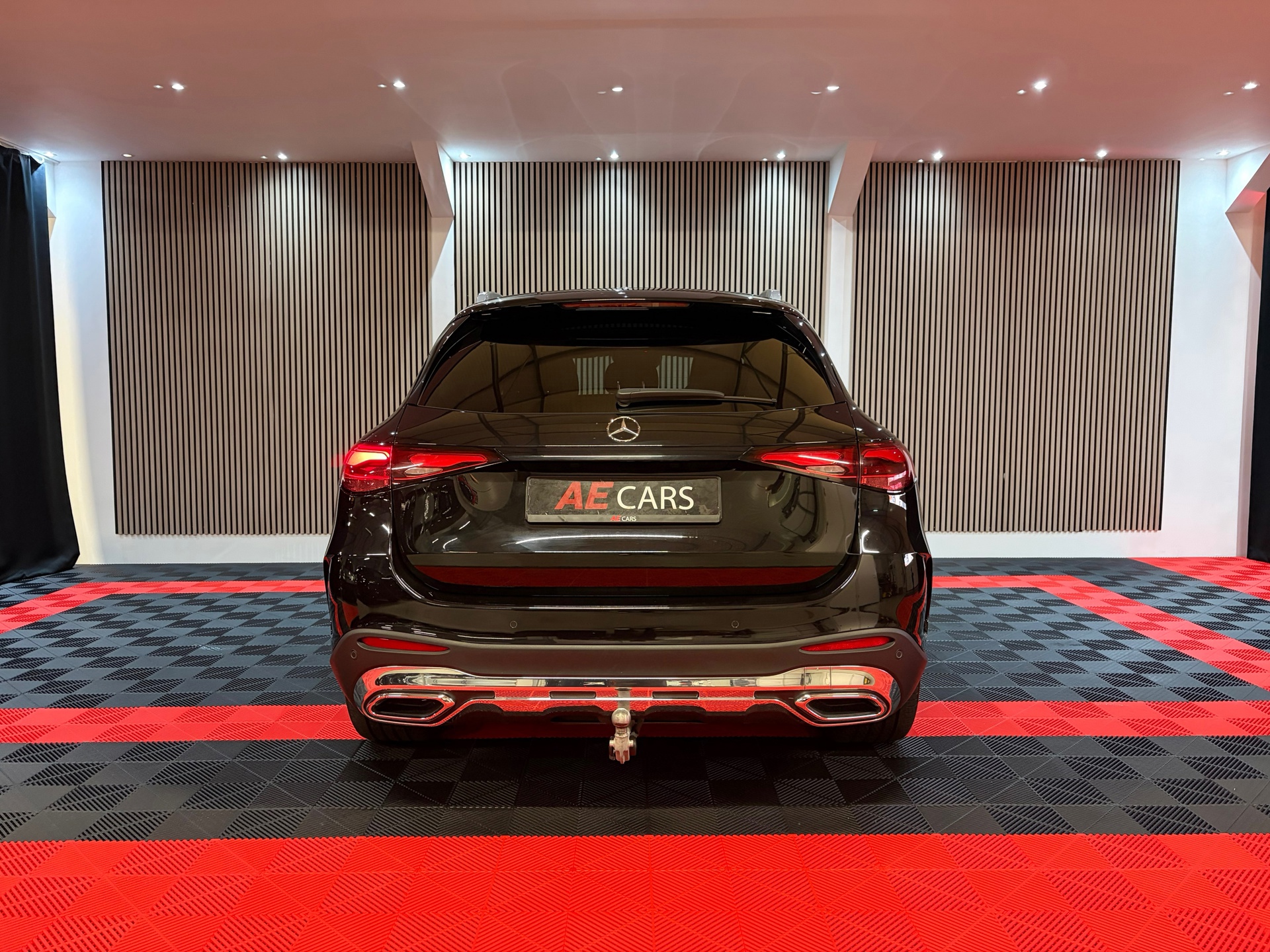 Mercedes-Benz GLC-klasse 300e 4MATIC AMG Line (2023), foto 15