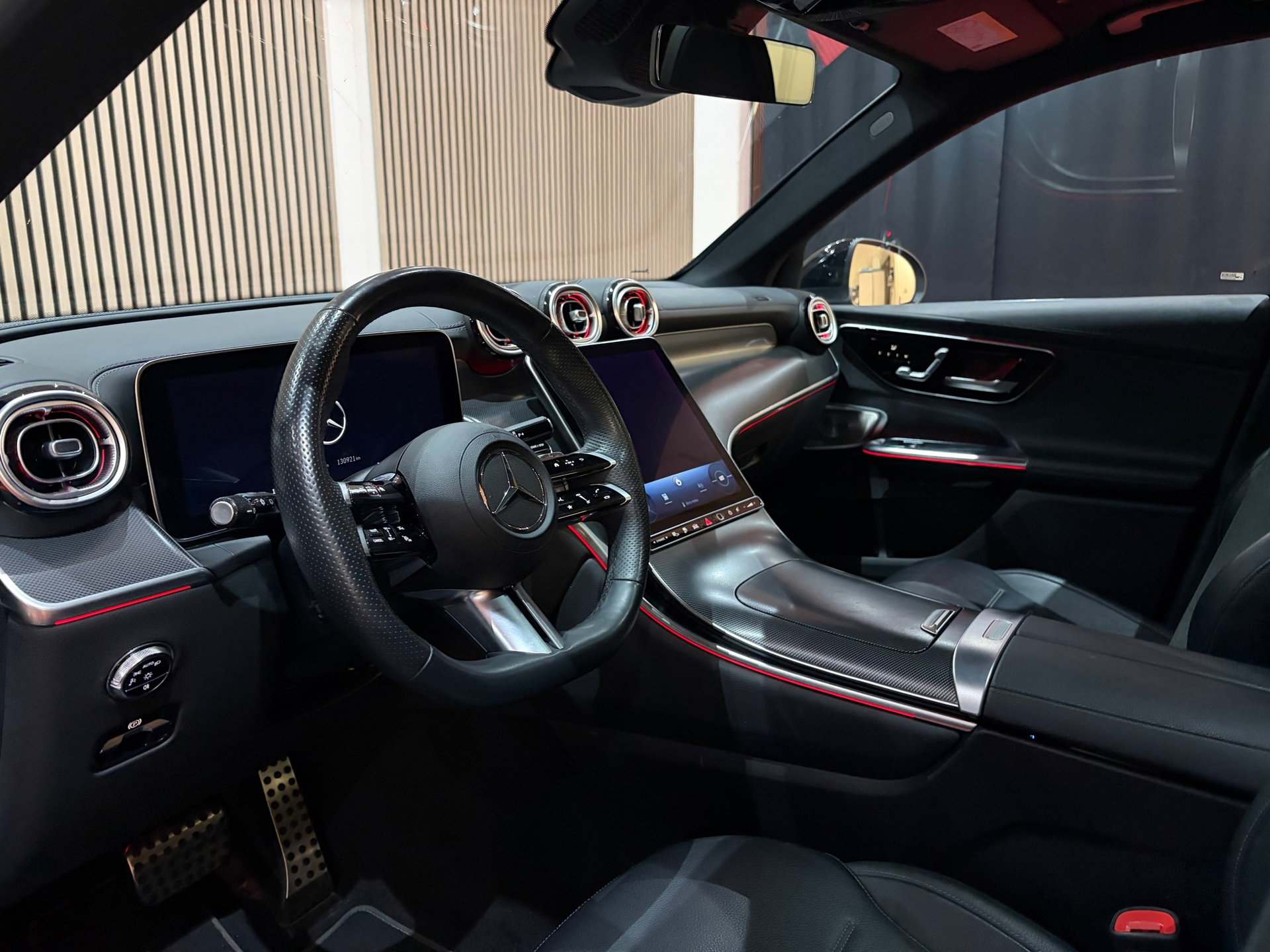 Mercedes-Benz GLC-klasse 300e 4MATIC AMG Line (2023), foto 18
