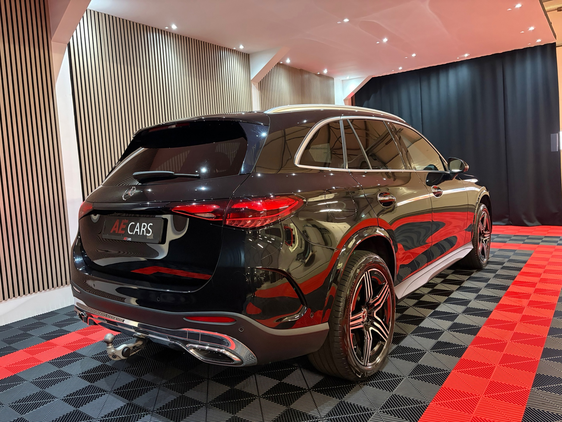 Mercedes-Benz GLC-klasse 300e 4MATIC AMG Line (2023), foto 5