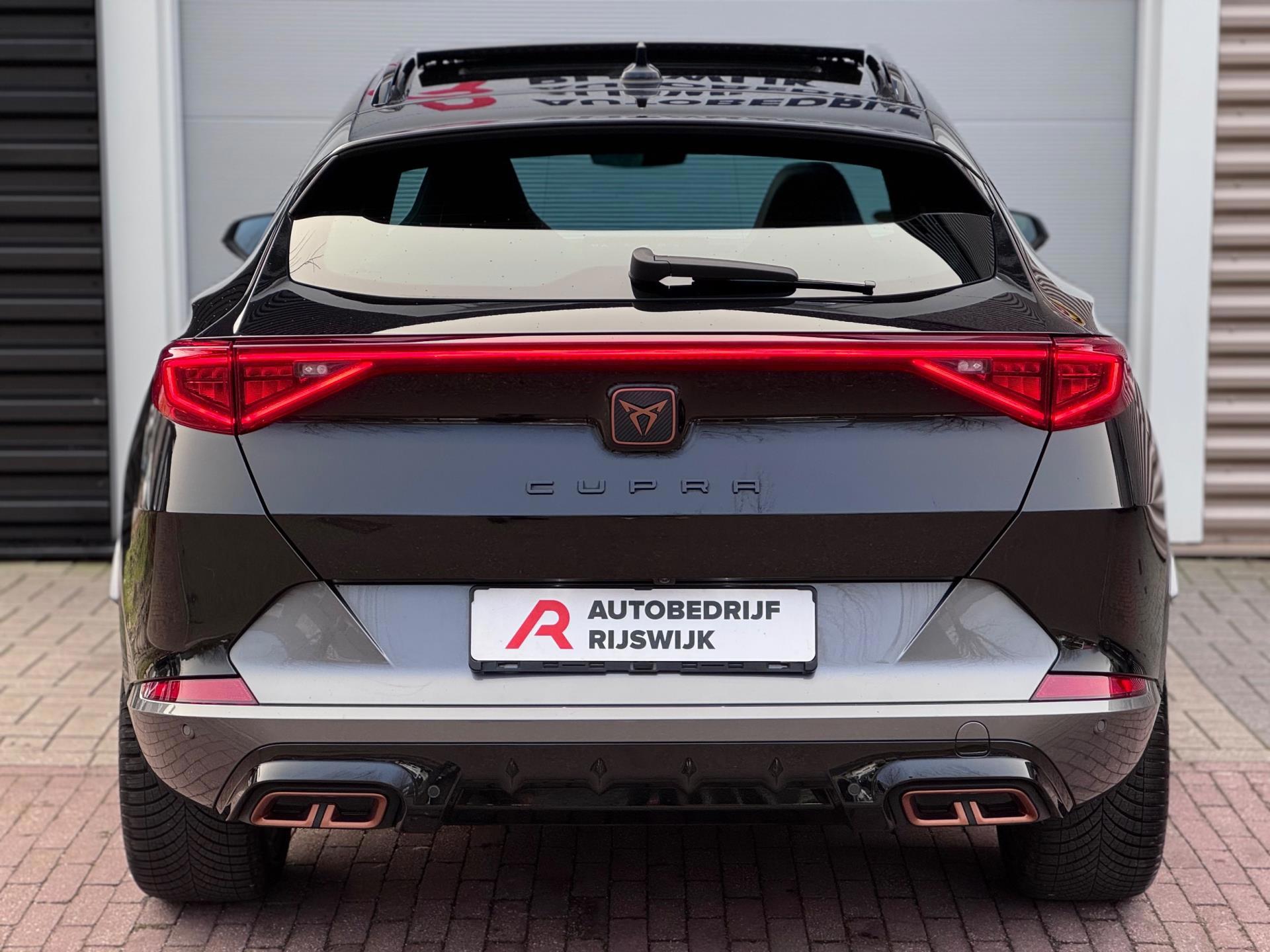 CUPRA Formentor 1.4 e-Hybrid VZ Performance (2024), foto 8
