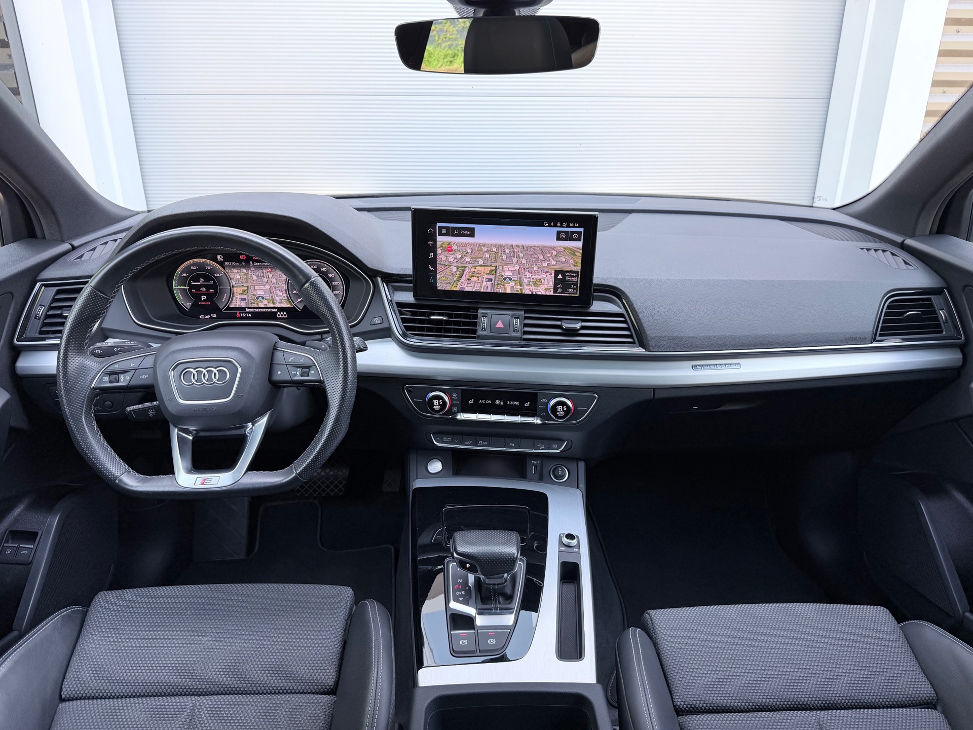 Audi Q5 Sportback 55 TFSI e S edition (2023), foto 12