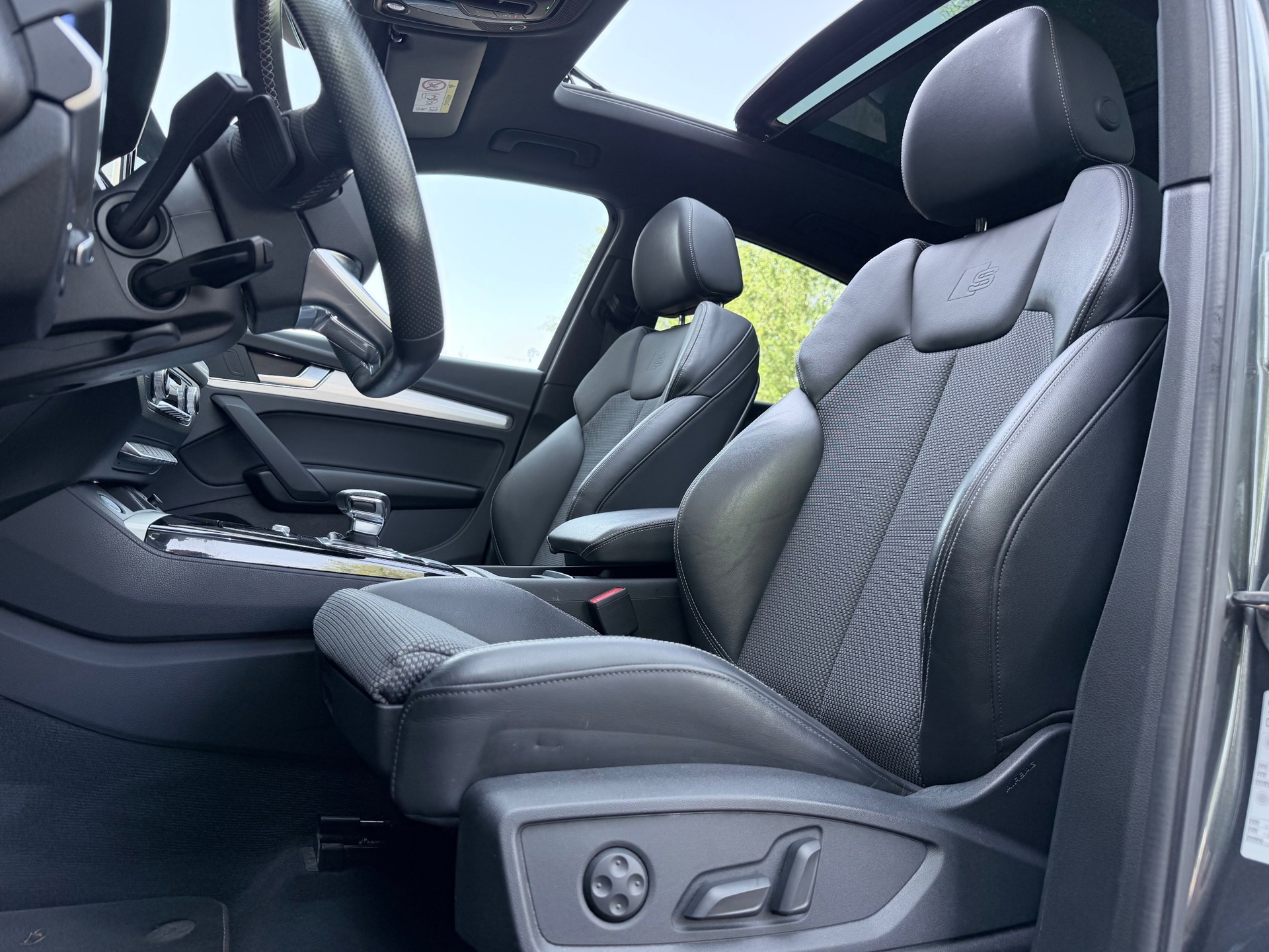 Audi Q5 Sportback 55 TFSI e S edition (2023), foto 13