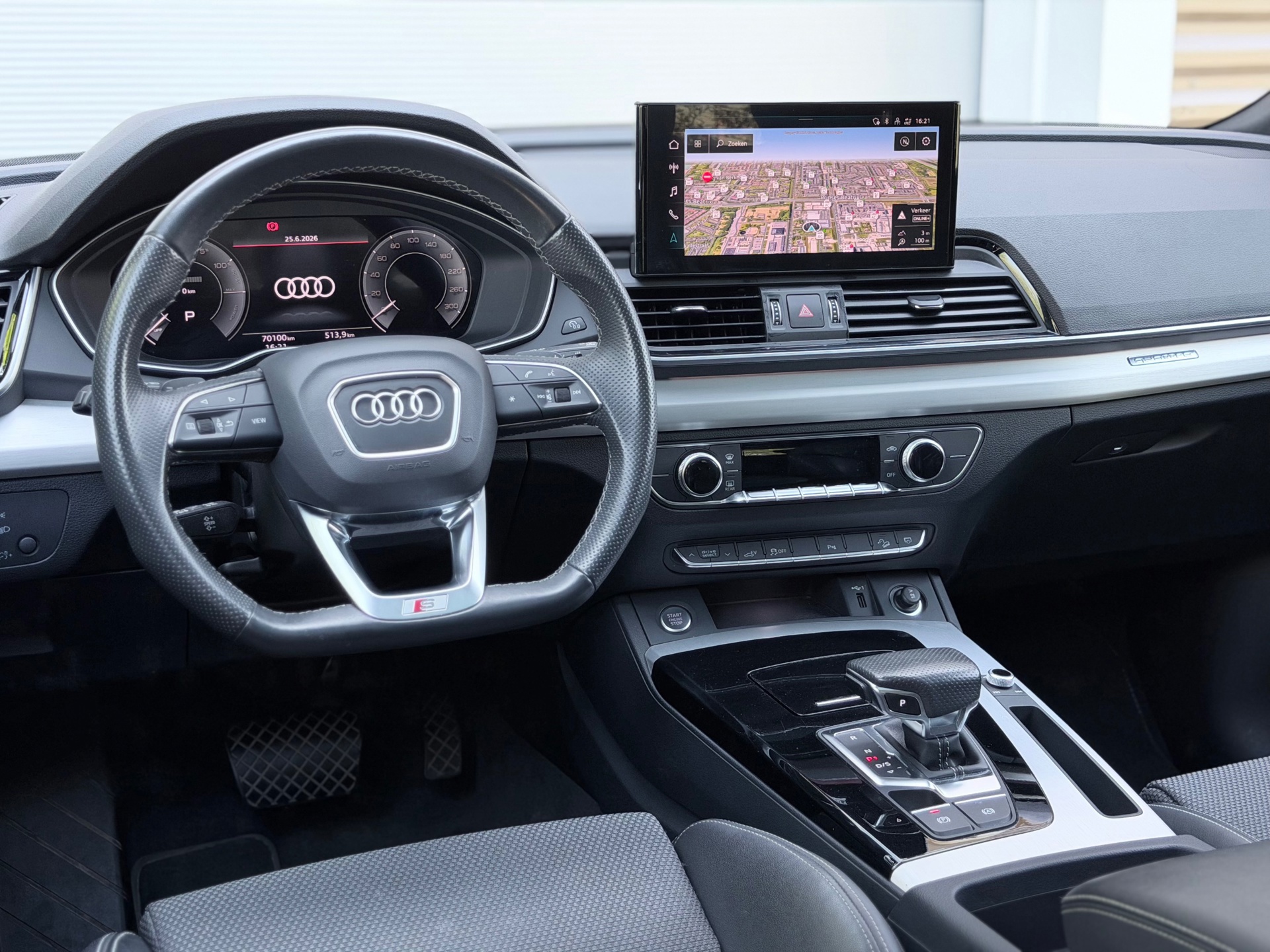 Audi Q5 Sportback 55 TFSI e S edition (2023), foto 16