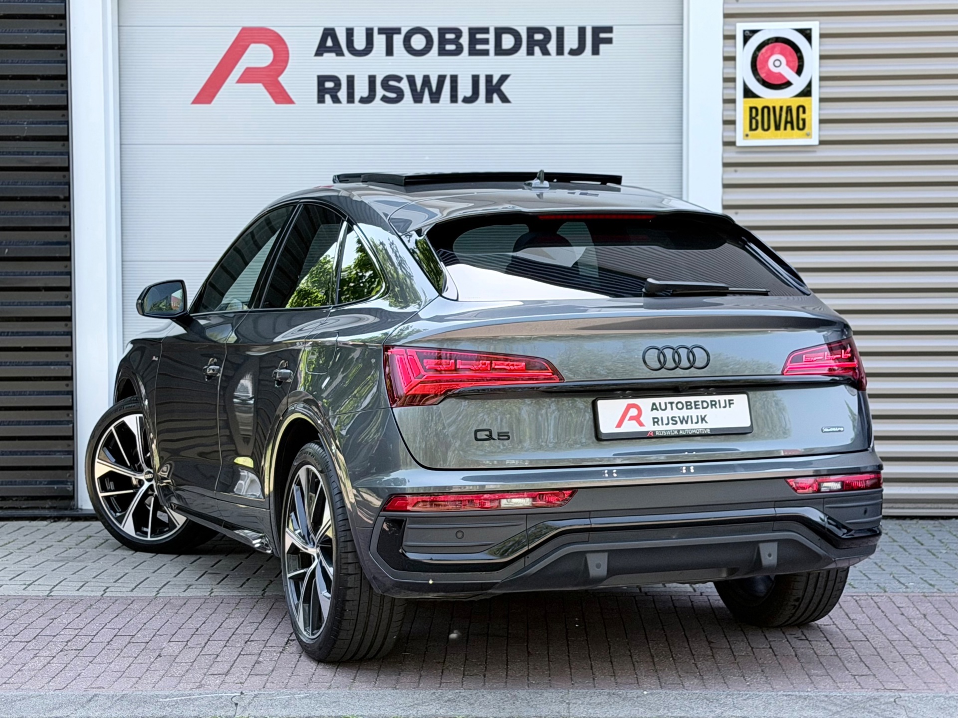 Audi Q5 Sportback 55 TFSI e S edition (2023), foto 3