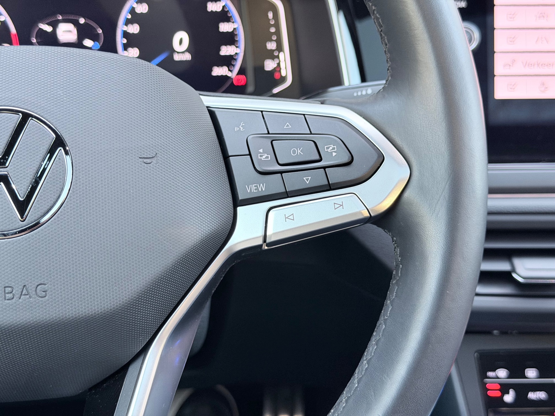 Volkswagen Taigo 1.5 TSI R-Line (2022), foto 14