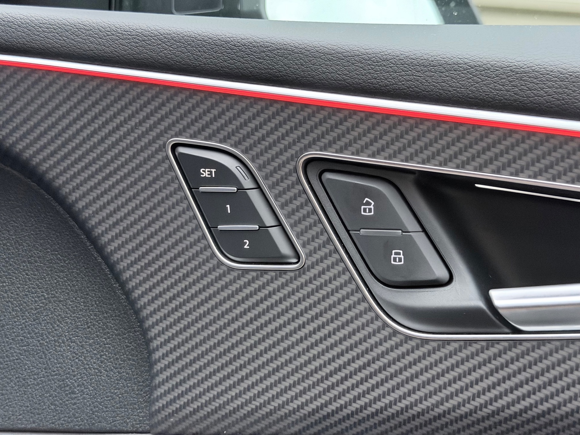 Audi Q8 60 TFSI e quattro Pro Line S Competition (2026), foto 28