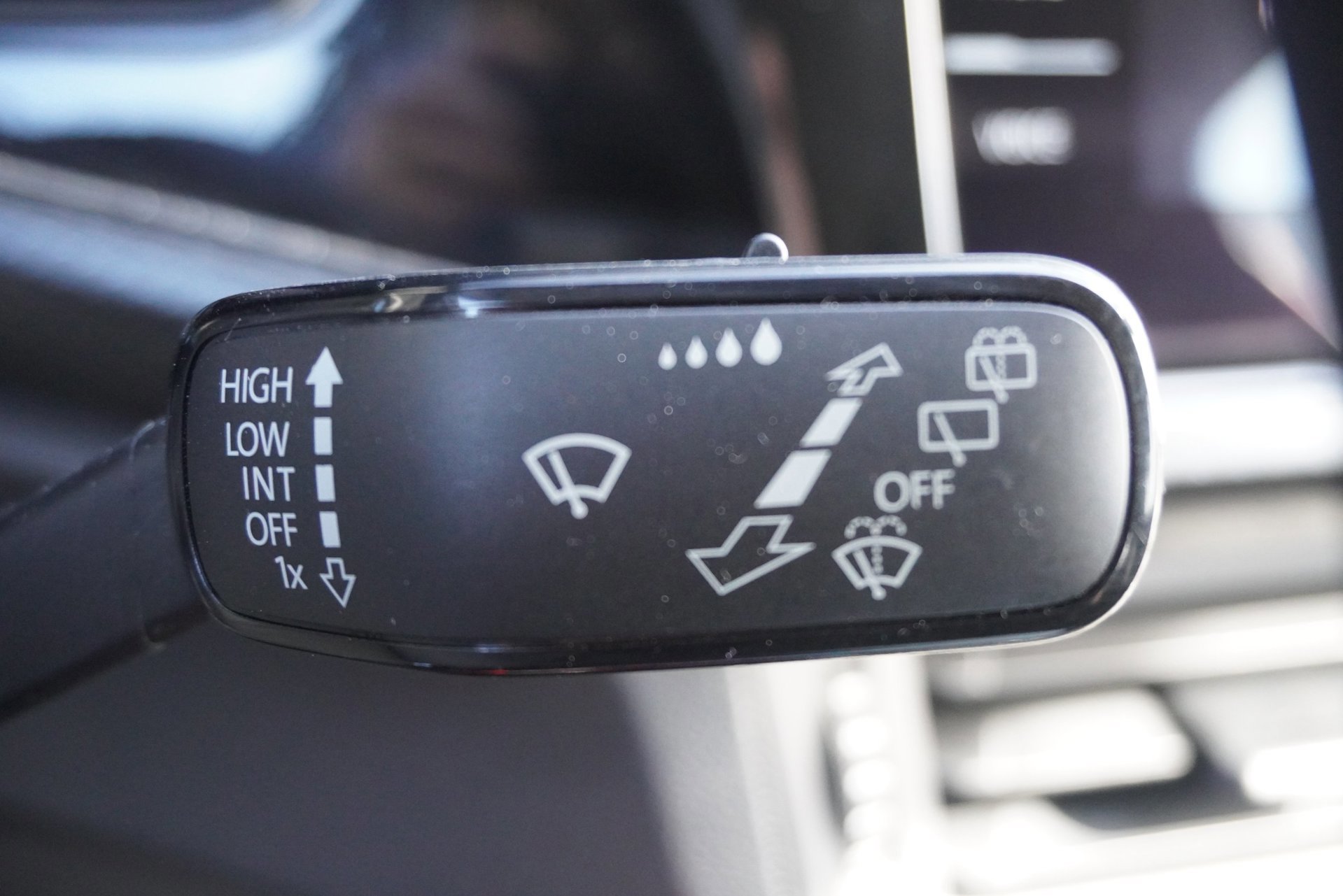 Volkswagen T-Cross 1.0 TSI Life (2020), foto 14