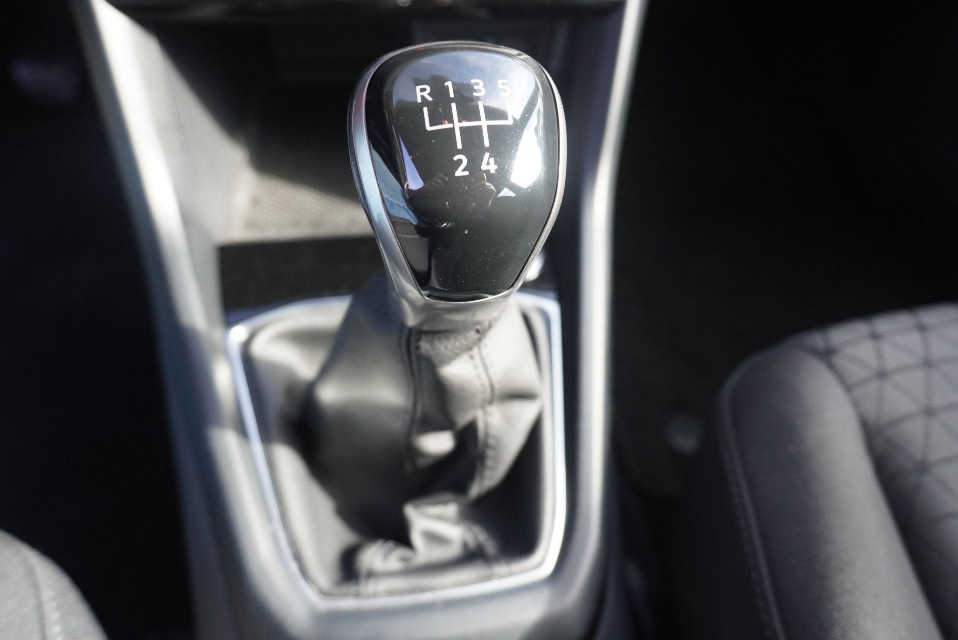 Volkswagen T-Cross 1.0 TSI Life (2020), foto 24