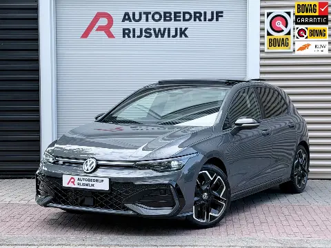 Volkswagen GOLF 1.5 eTSI R-Line Edition (2026)