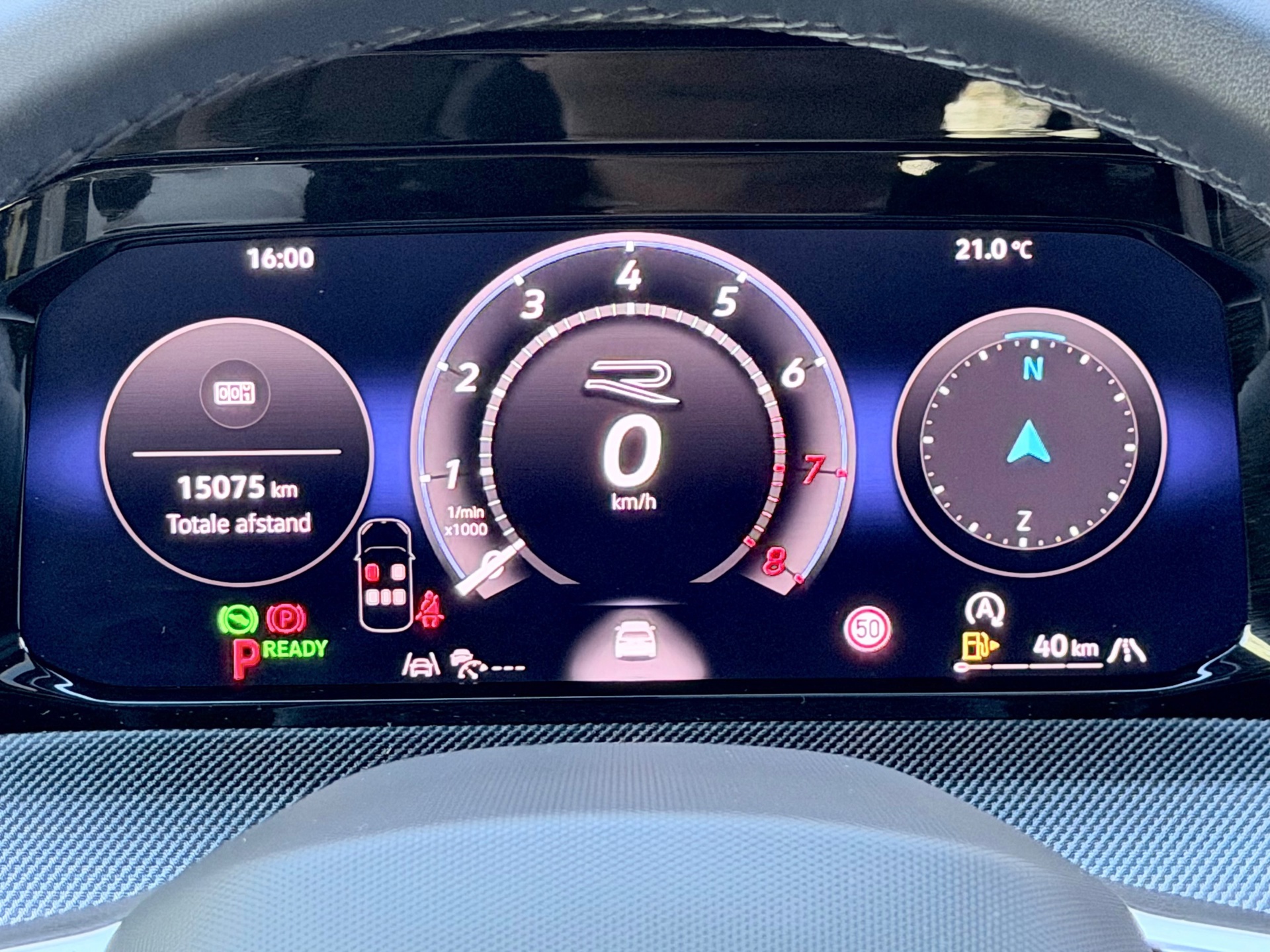 Volkswagen GOLF 1.5 eTSI R-Line Edition (2026), foto 24
