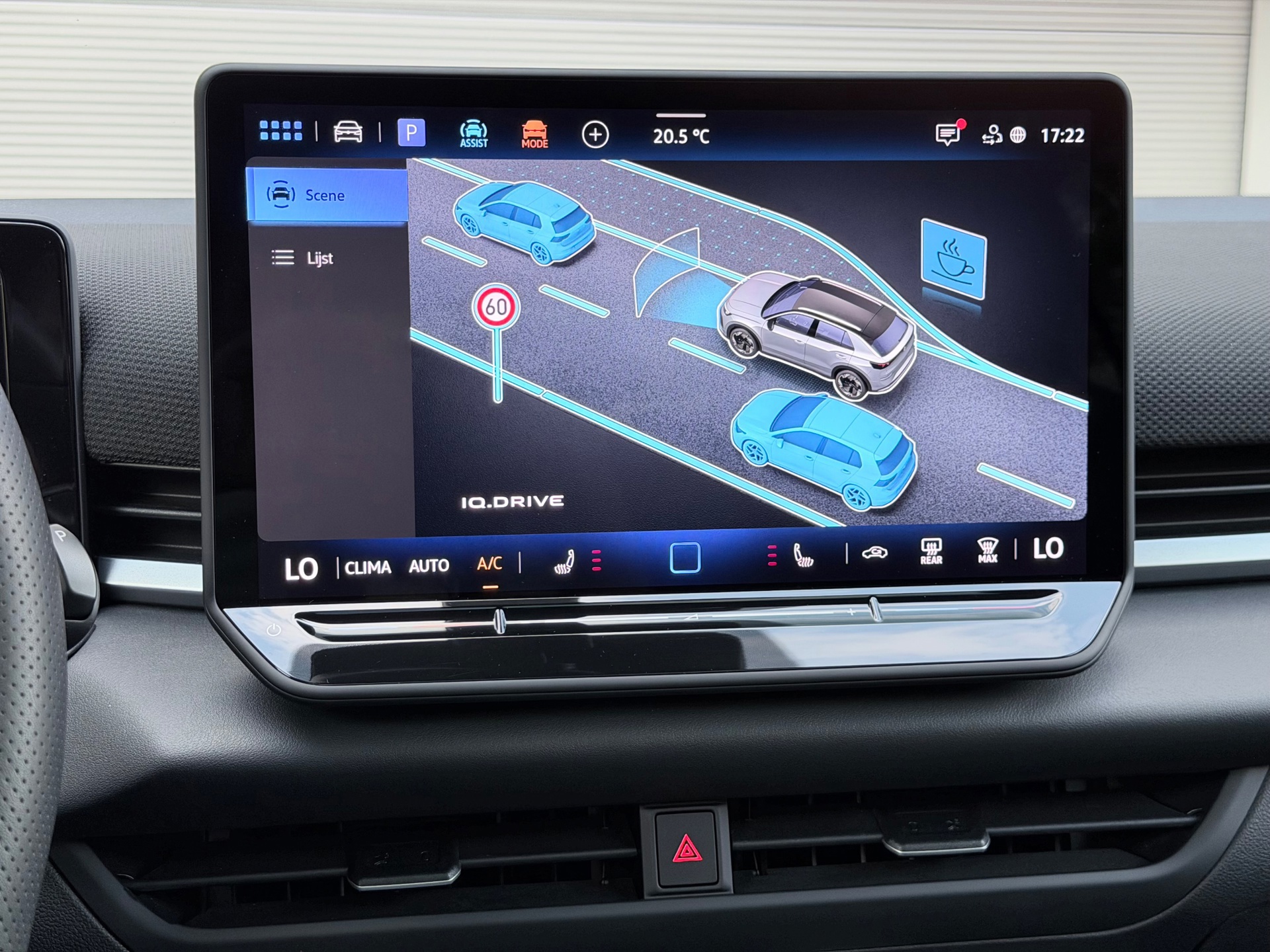 Volkswagen T-Roc 1.5 eTSI R-Line (2026), foto 22