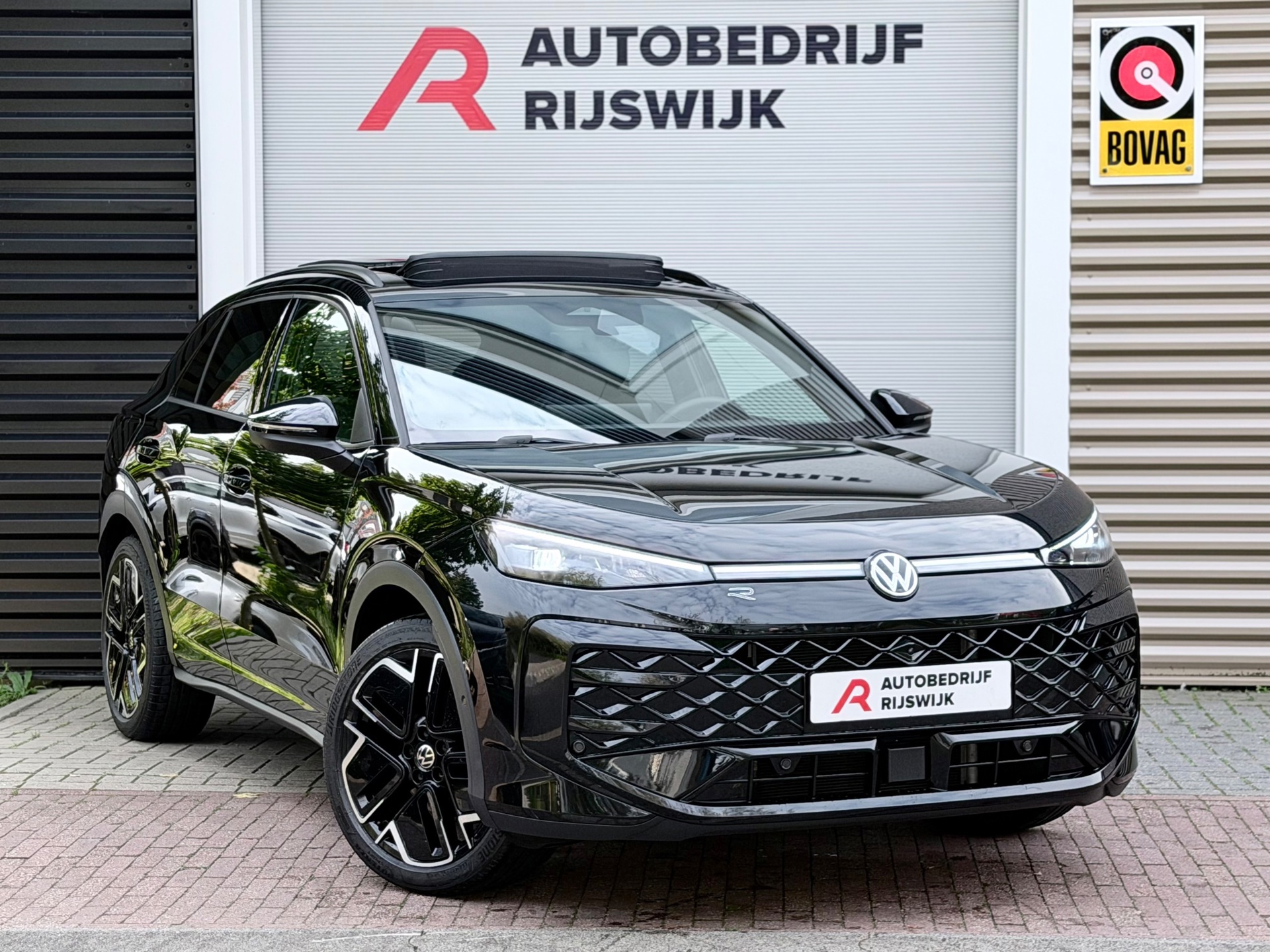 Volkswagen T-Roc 1.5 eTSI R-Line (2026), foto 6