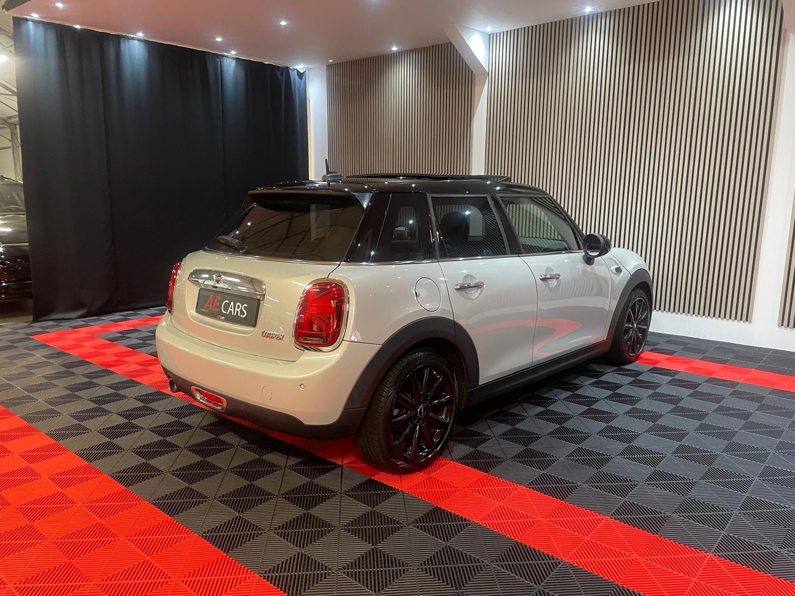 Mini 5-Deurs 1.5 Cooper Chili (2018), foto 14