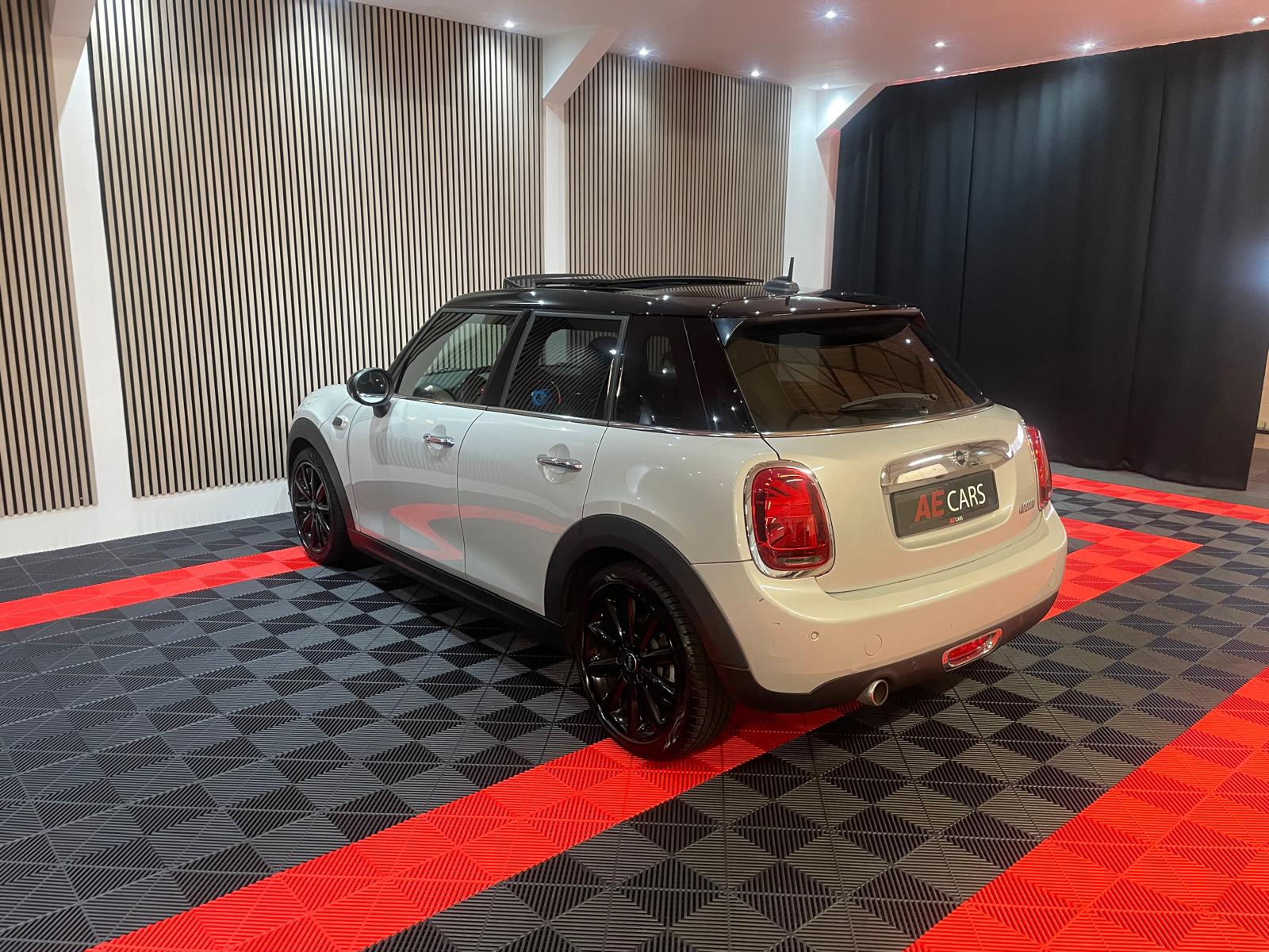 Mini 5-Deurs 1.5 Cooper Chili (2018), foto 15