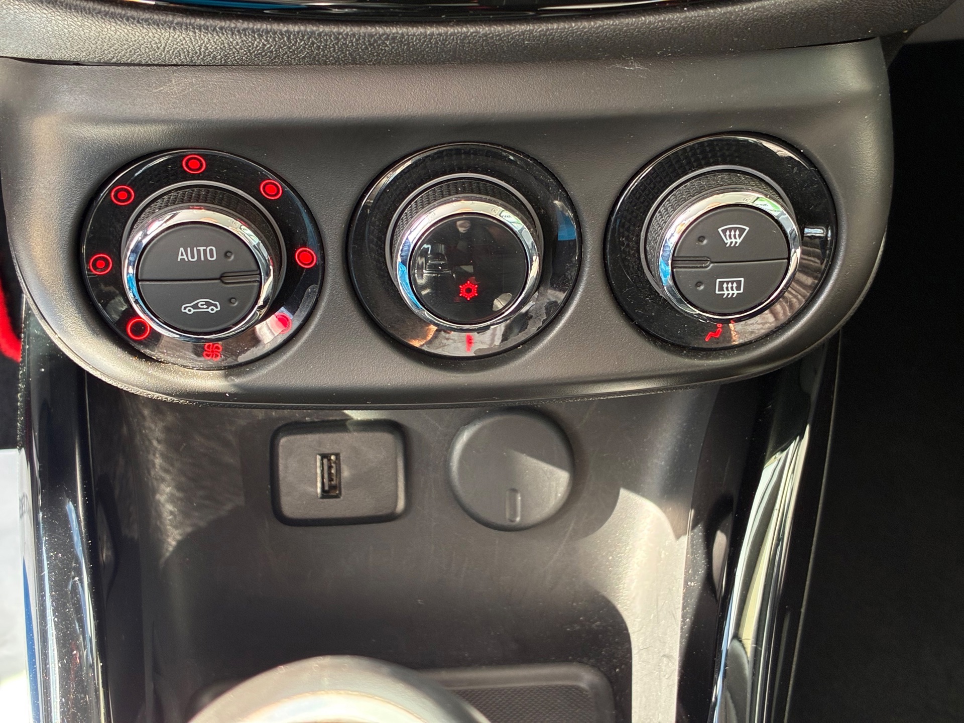Opel Corsa 1.0 Turbo Innovation (2017), foto 20