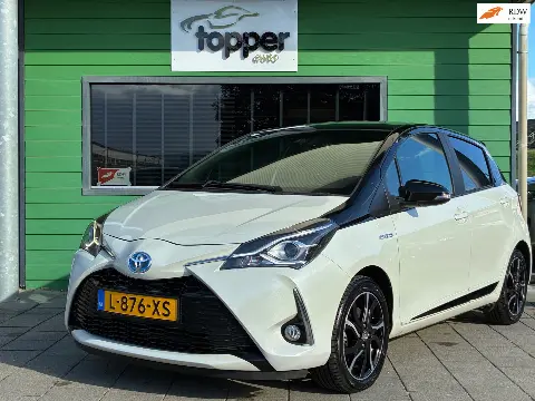 Toyota Yaris 1.5 Hybrid Bi-Tone (2018)