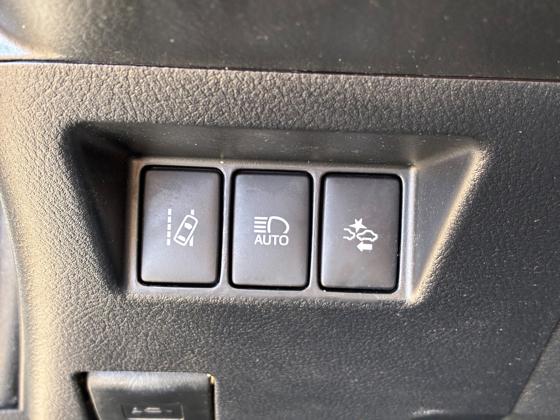 Toyota Yaris 1.5 Hybrid Bi-Tone (2018), foto 28