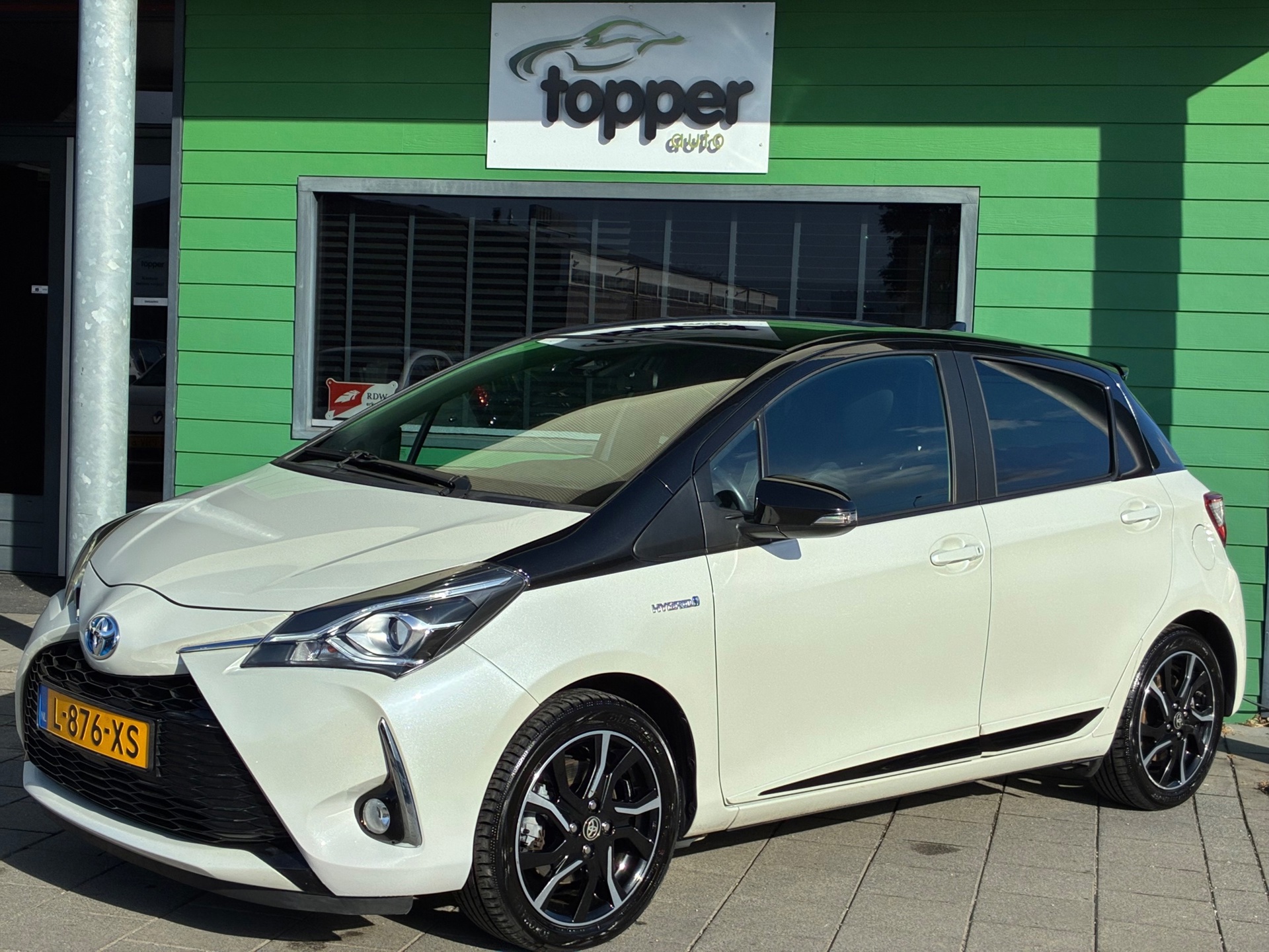 Toyota Yaris 1.5 Hybrid Bi-Tone (2018), foto 5