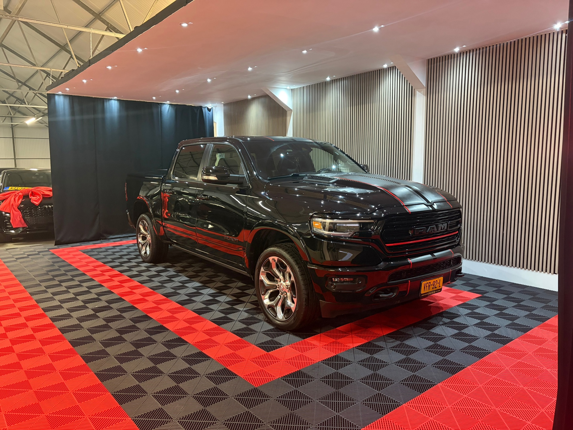 Dodge Ram 1500 5.7 V8 Hemi 4x4 Crew Cab Laramie Limited Edition (2020)