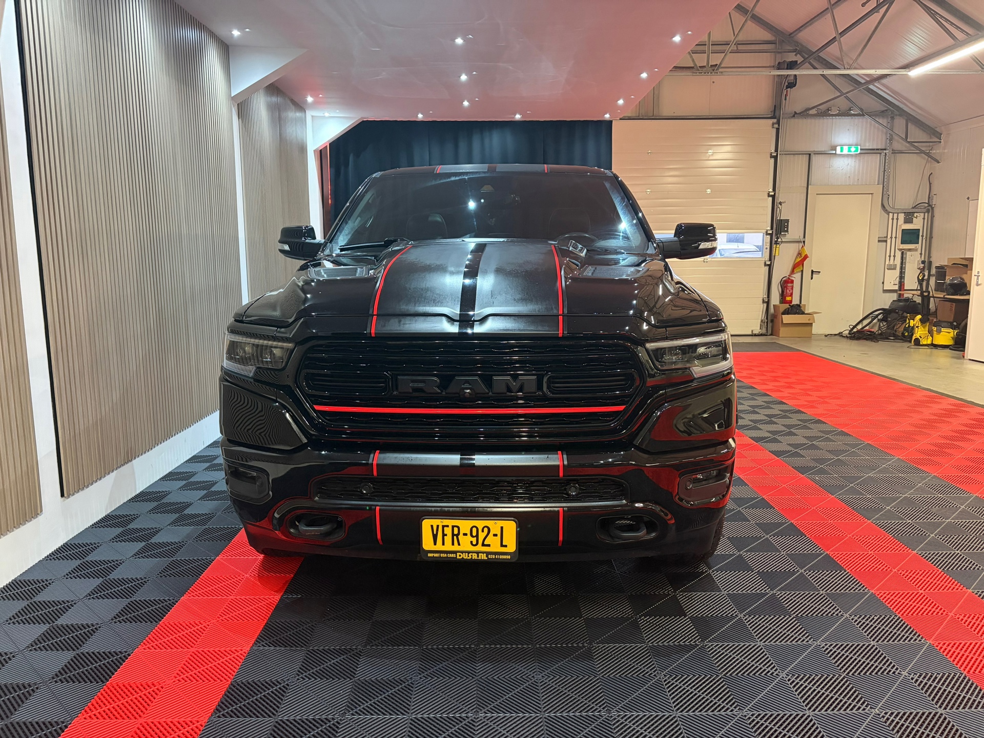 Dodge Ram 1500 5.7 V8 Hemi 4x4 Crew Cab Laramie Limited Edition (2020), foto 14