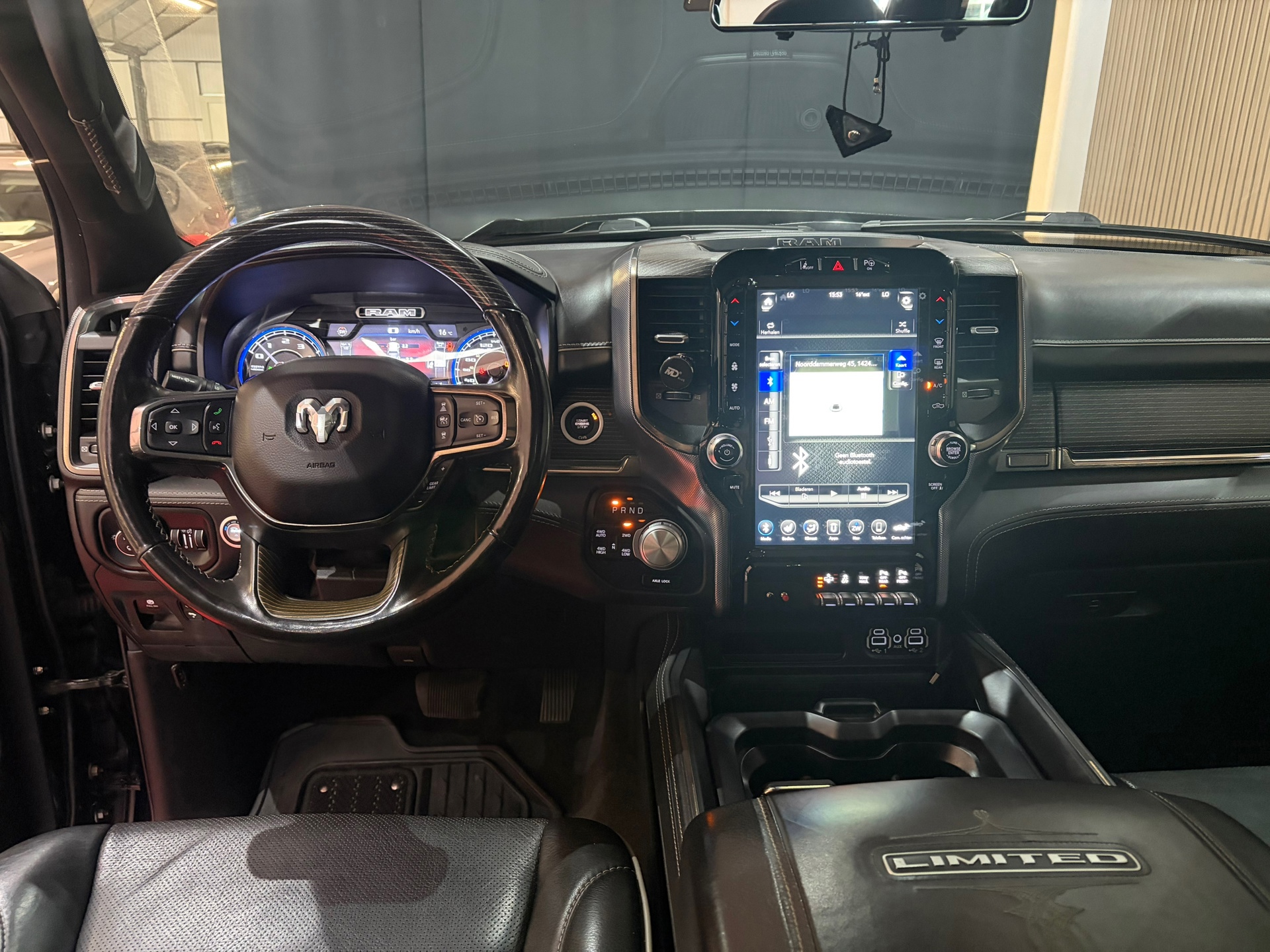 Dodge Ram 1500 5.7 V8 Hemi 4x4 Crew Cab Laramie Limited Edition (2020), foto 18