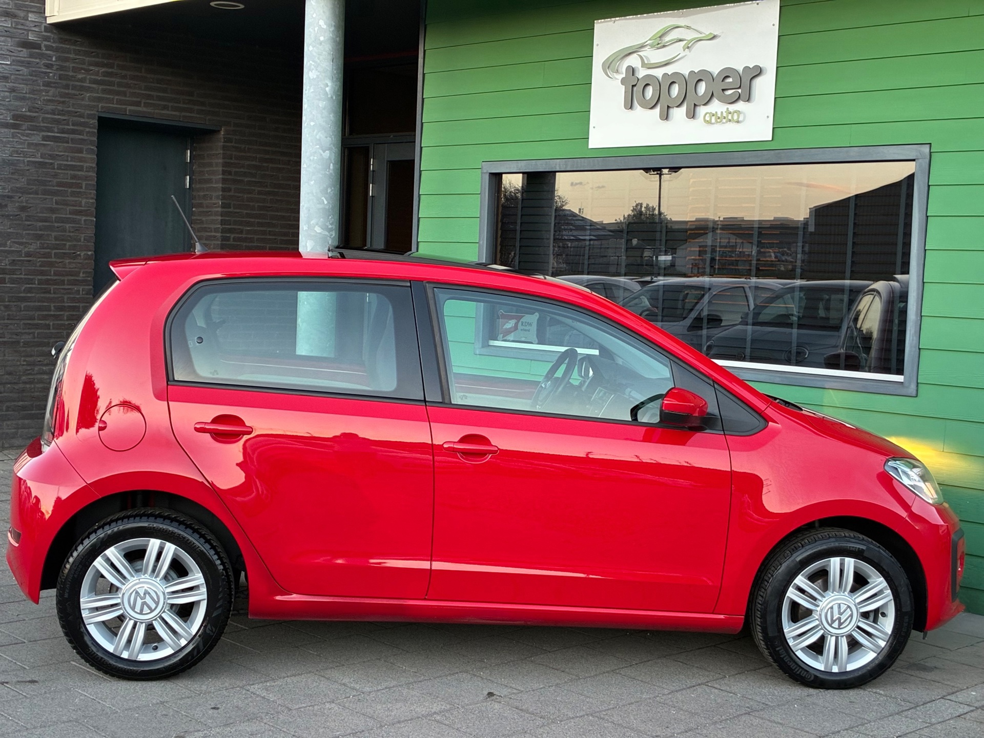 Volkswagen Up! 1.0 BMT high up (2017), foto 10