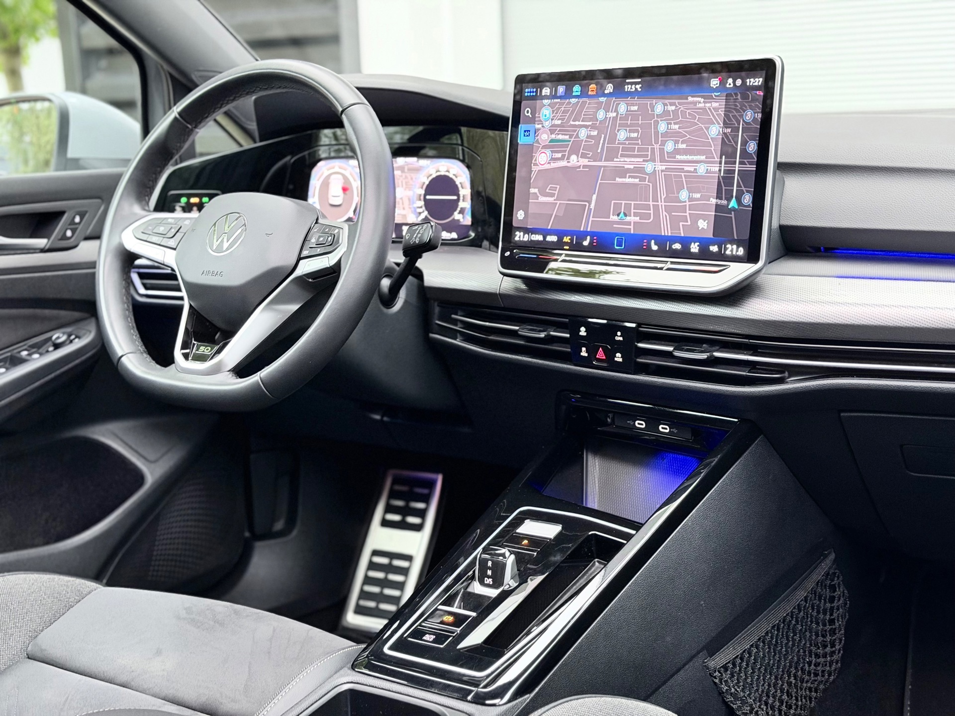 Volkswagen GOLF 1.5 eTSI (2024), foto 18