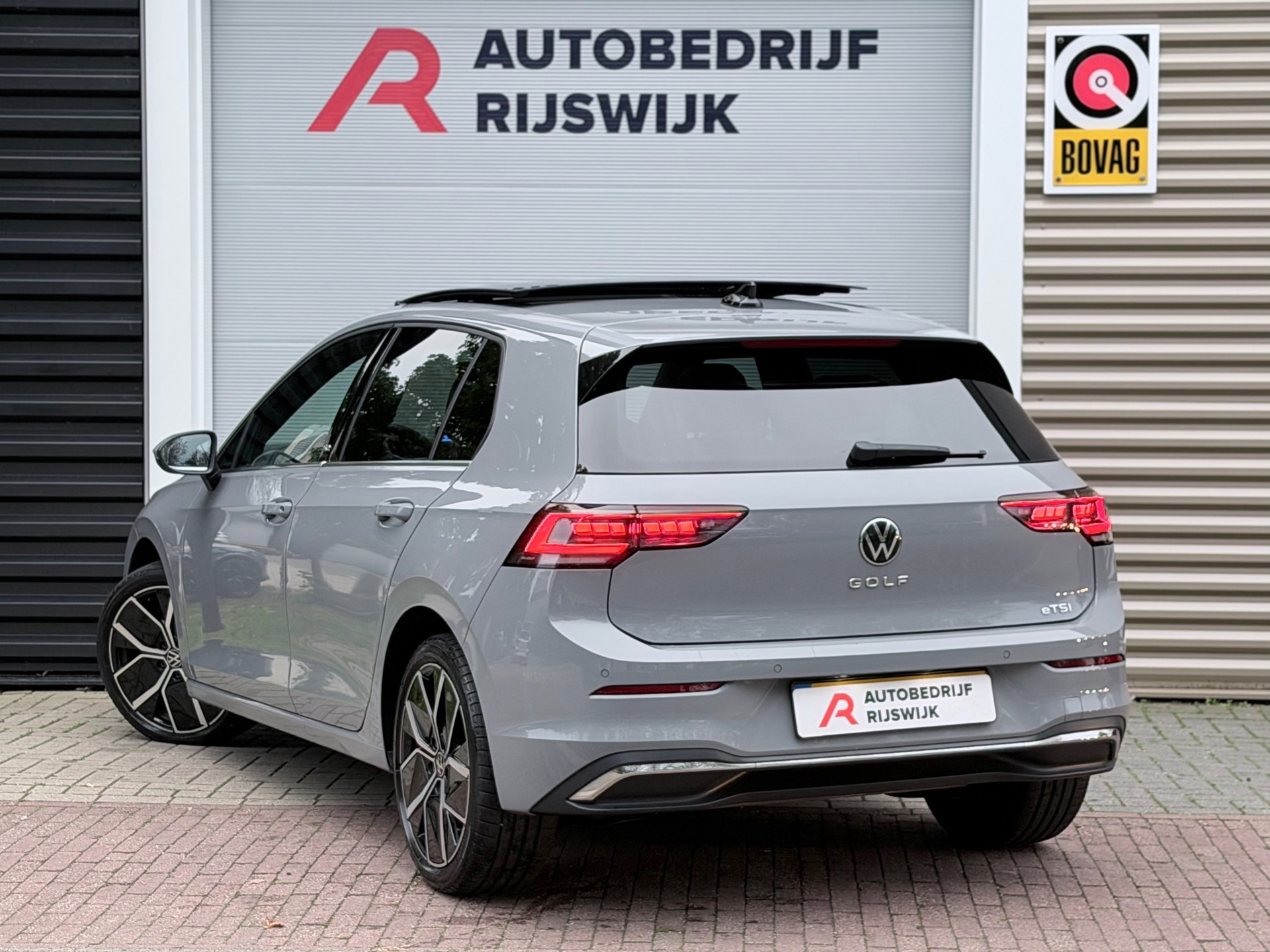 Volkswagen GOLF 1.5 eTSI (2024), foto 3