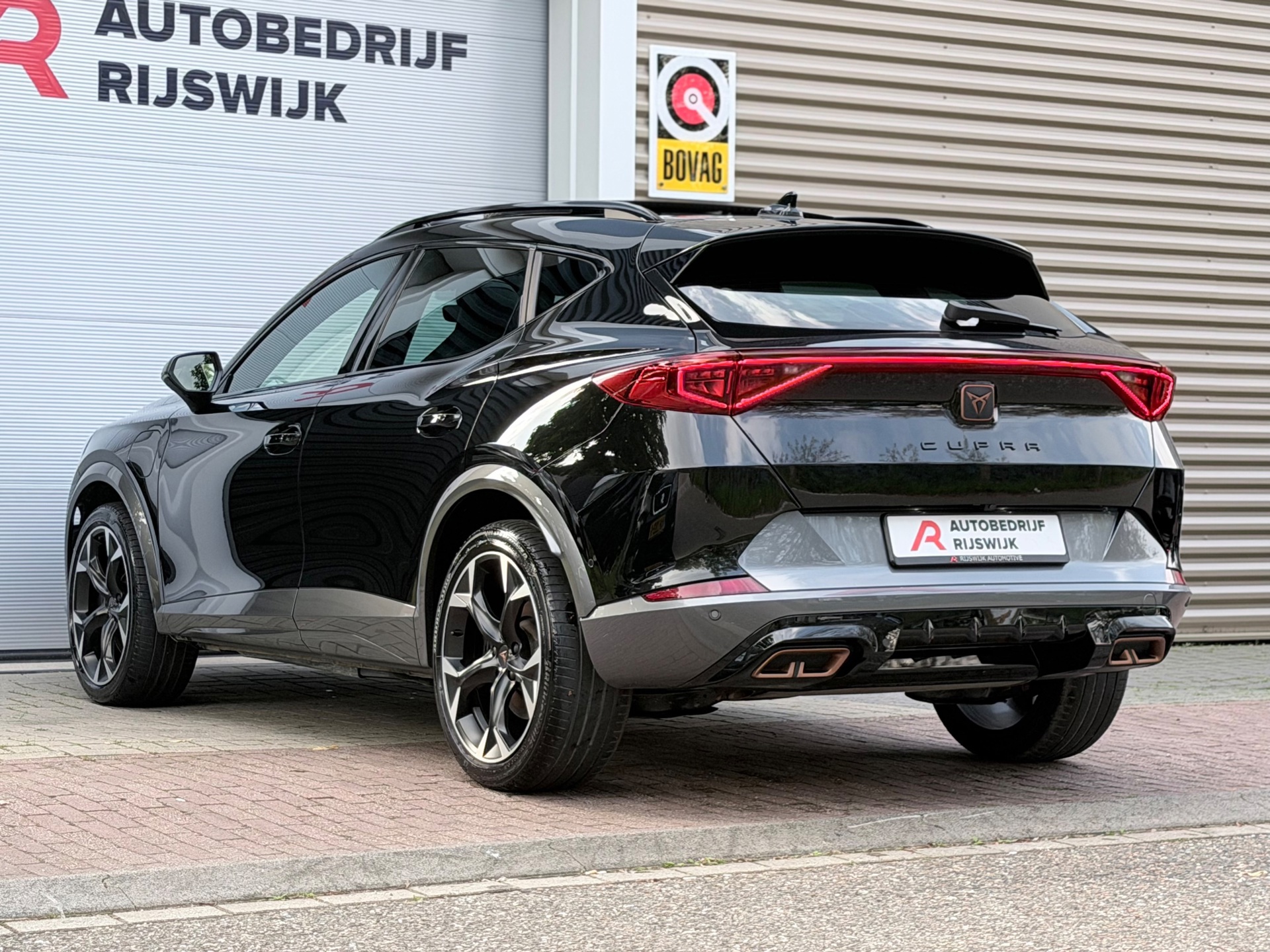 CUPRA Formentor 1.4 e-Hybrid VZ Performance (2023), foto 8