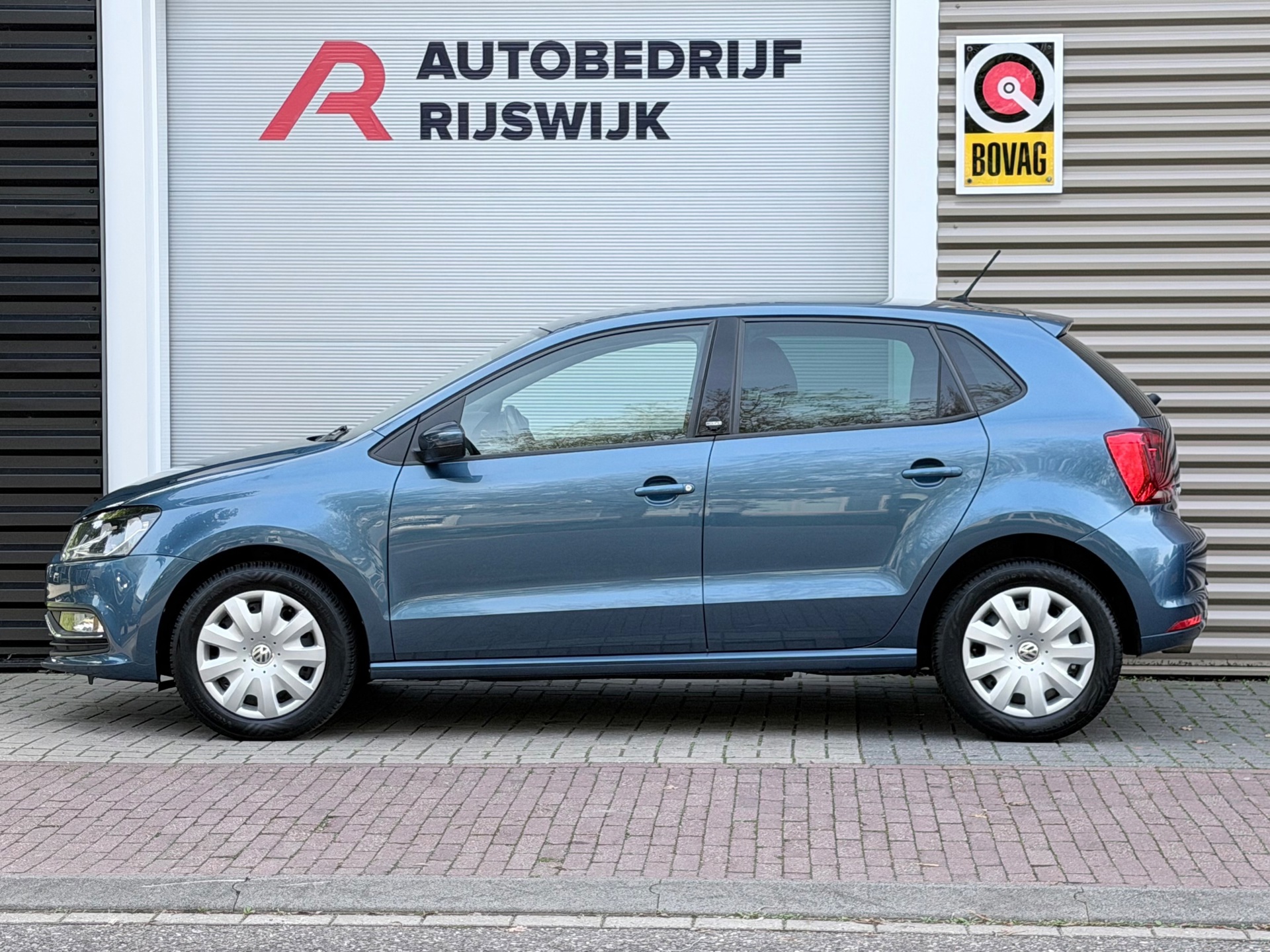 Volkswagen Polo 1.2 TSI Comfortline Business R (2017), foto 2