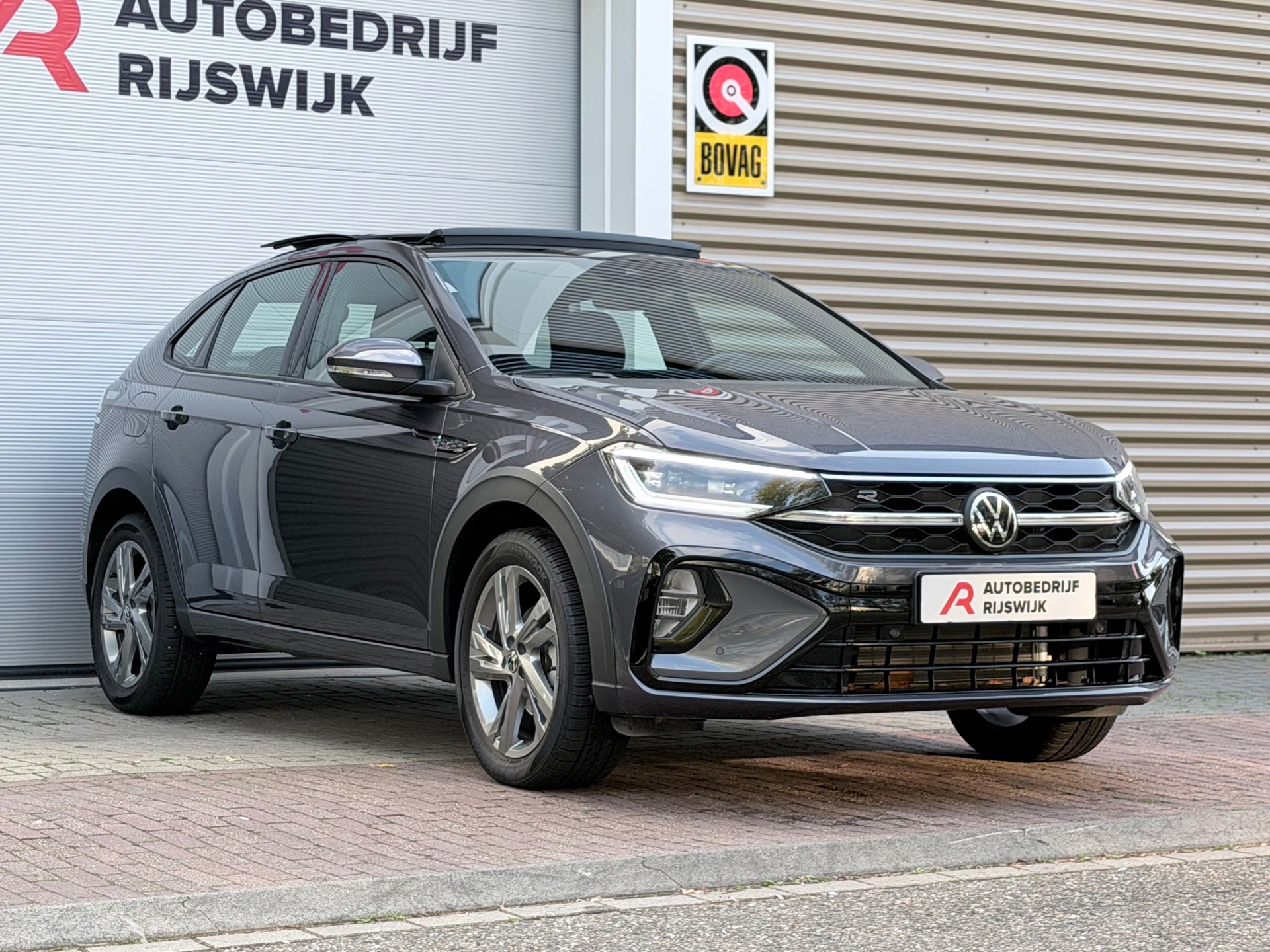 Volkswagen Taigo 1.5 TSI R-Line (2023), foto 8