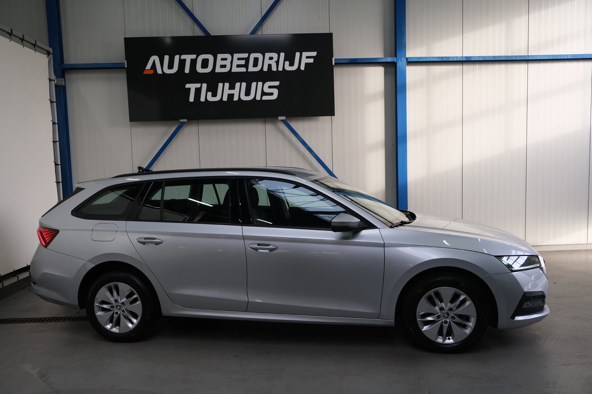 Skoda Octavia Combi 1.5 e-TSI Business Edition (2022), foto 2