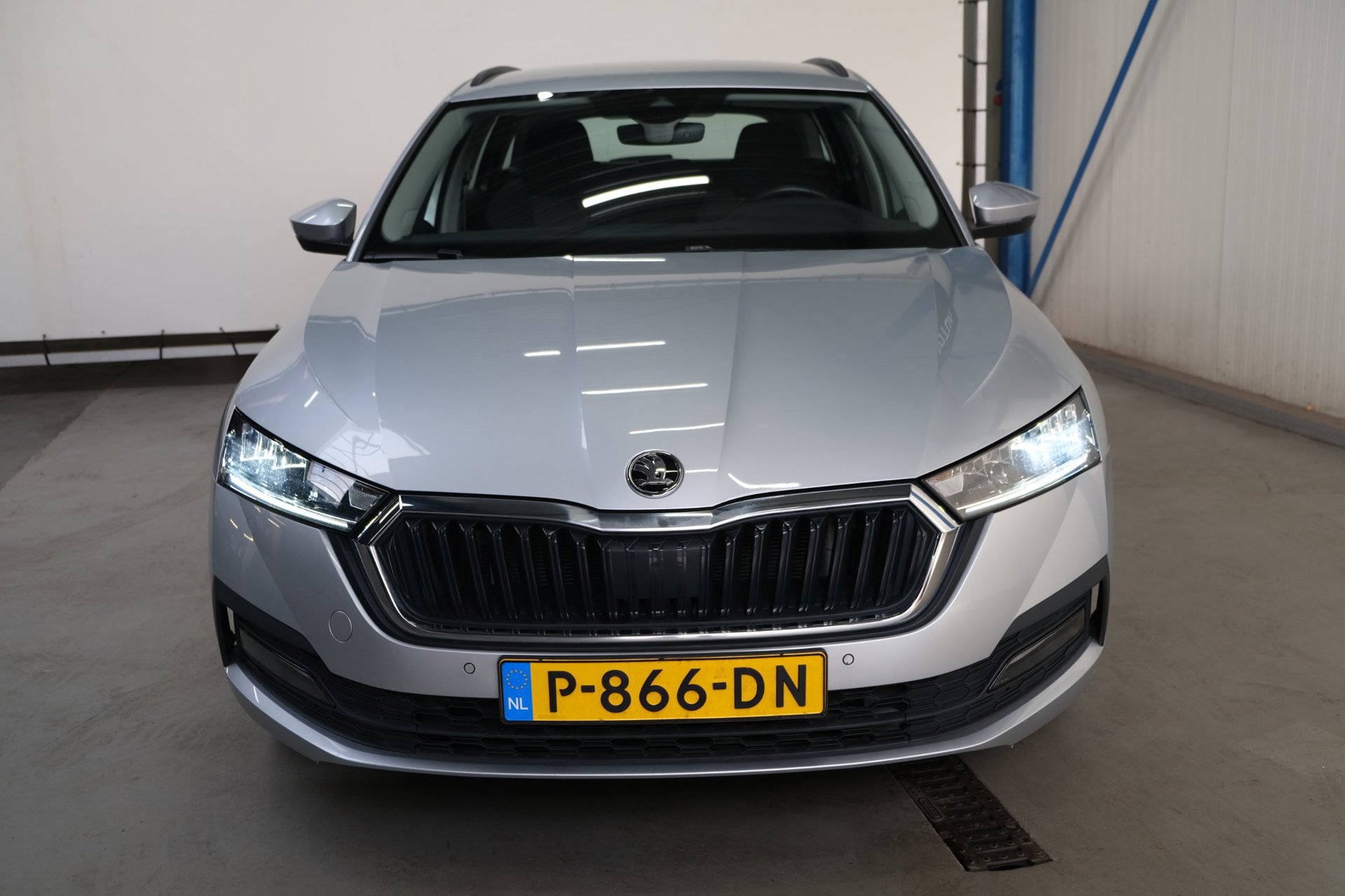 Skoda Octavia Combi 1.5 e-TSI Business Edition (2022), foto 3
