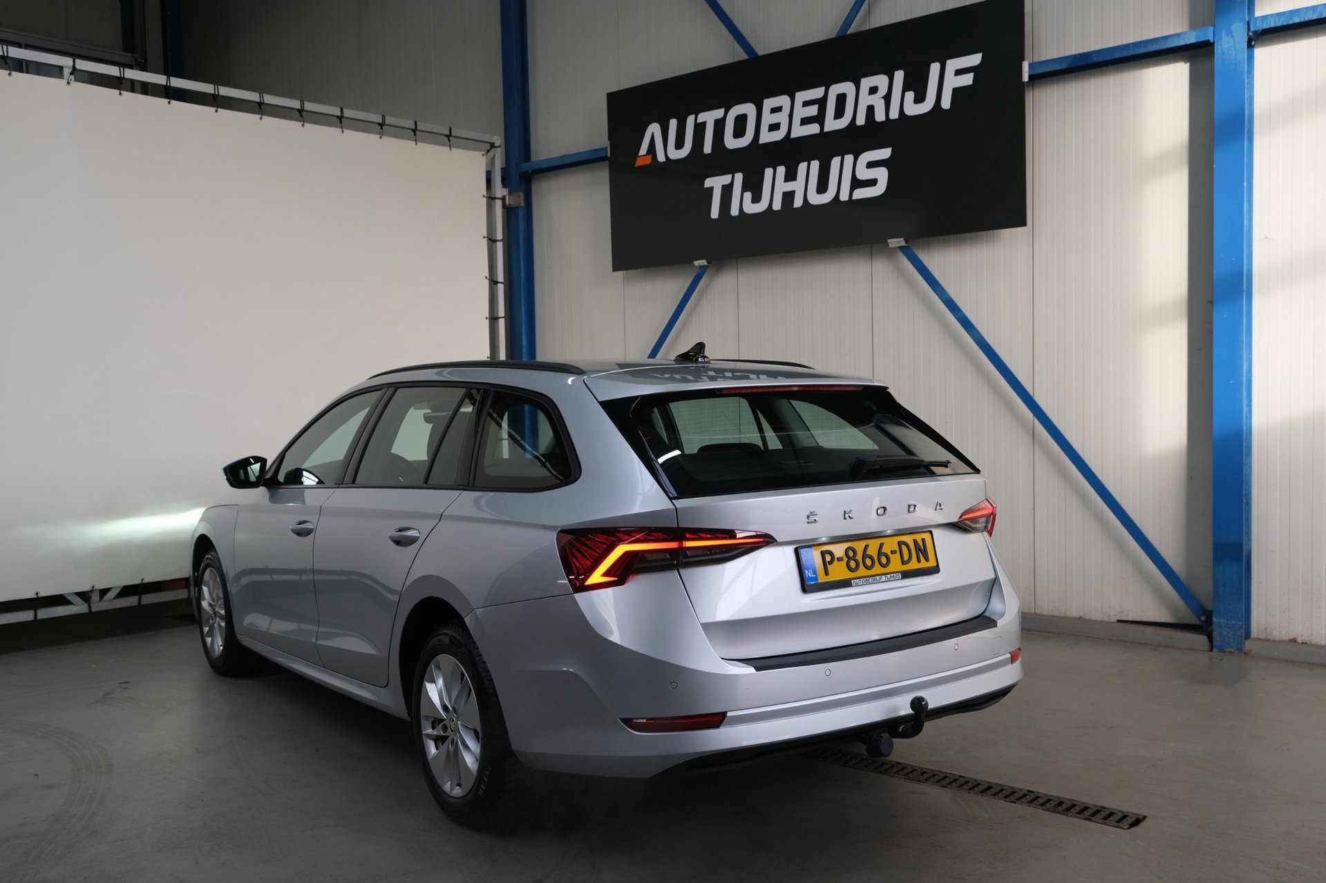 Skoda Octavia Combi 1.5 e-TSI Business Edition (2022), foto 4