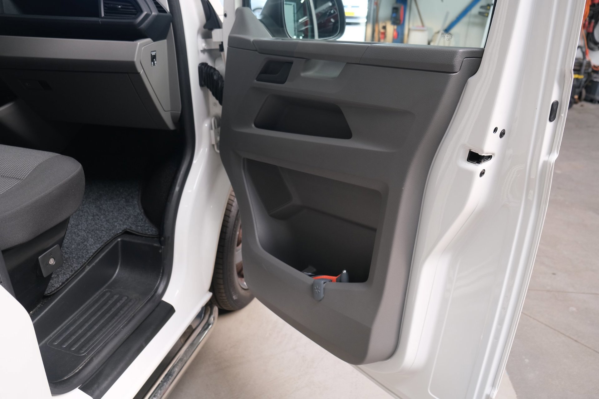 Volkswagen Transporter 2.0 TDI L1H1 26 (2021), foto 5