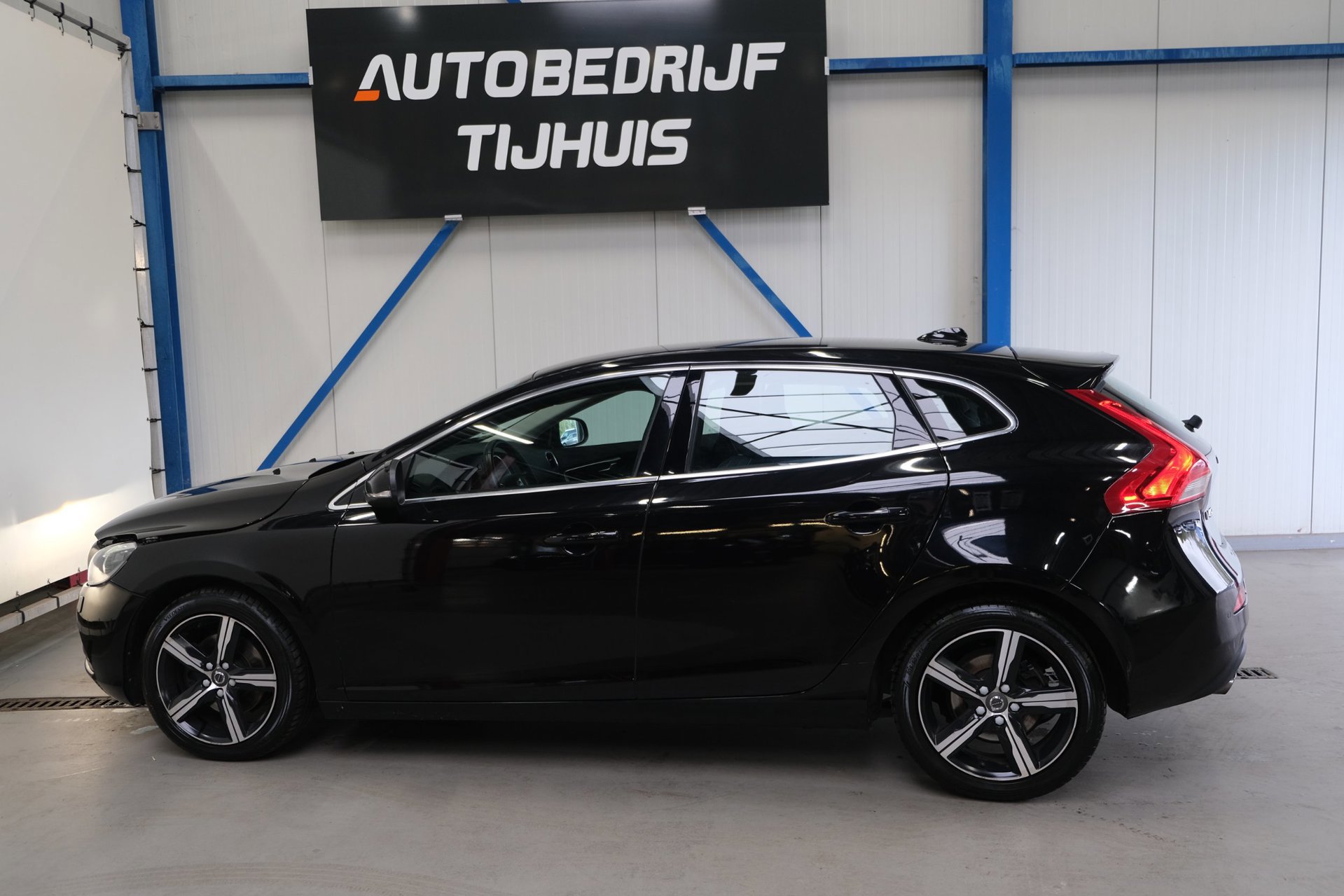 Volvo V40 2.0 T3 Nordic (2016), foto 11